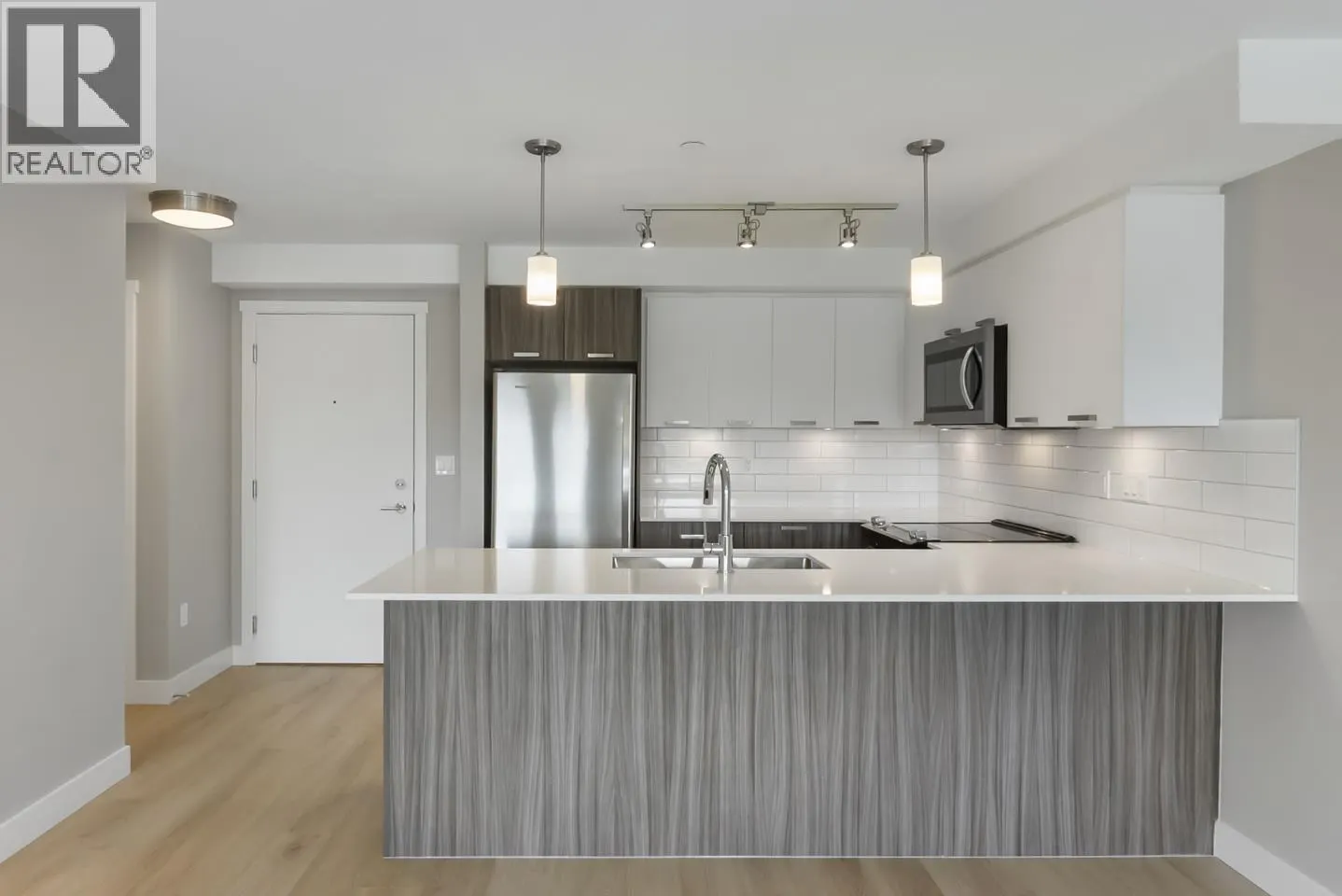 209 22562 121 AVENUE