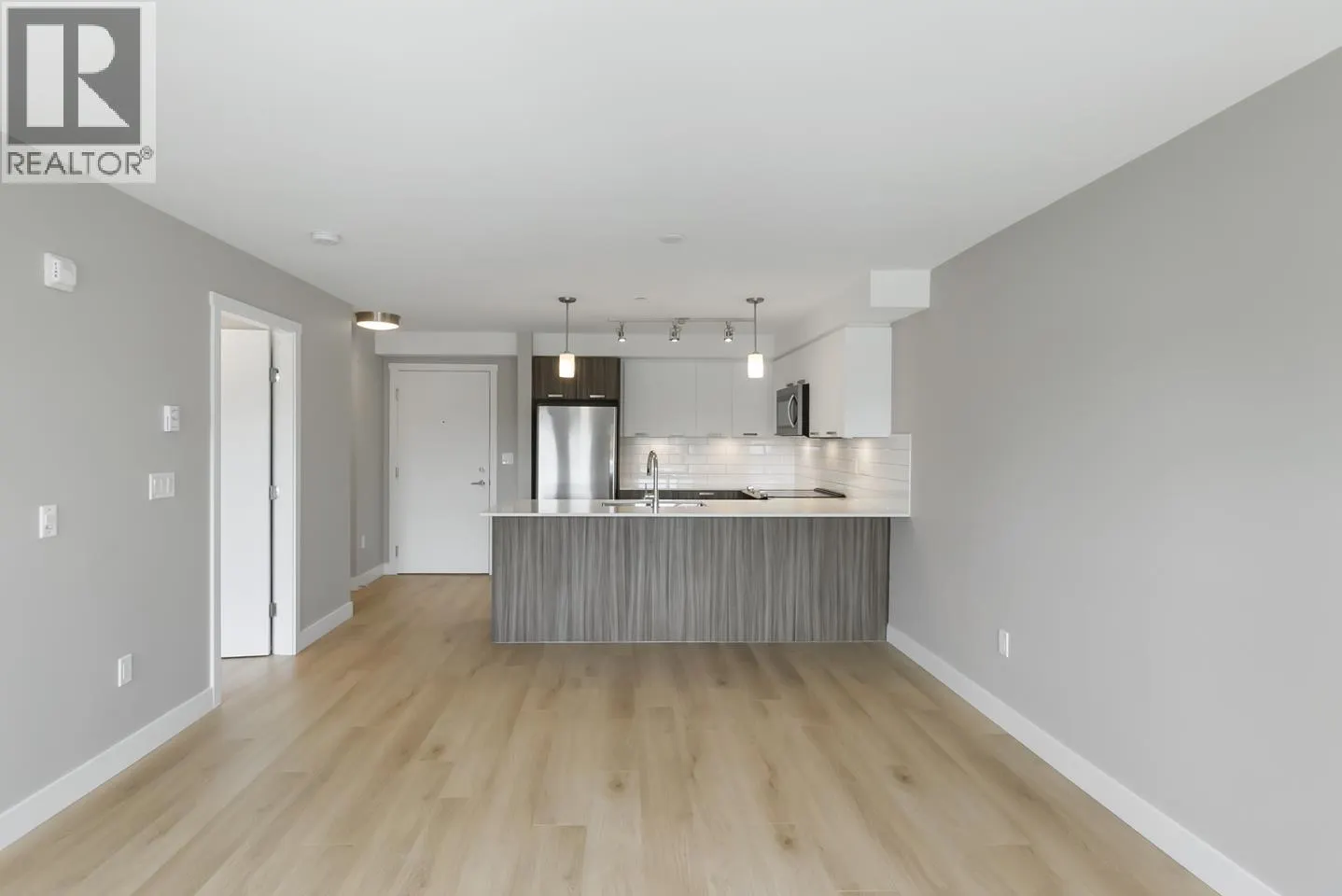 209 22562 121 AVENUE