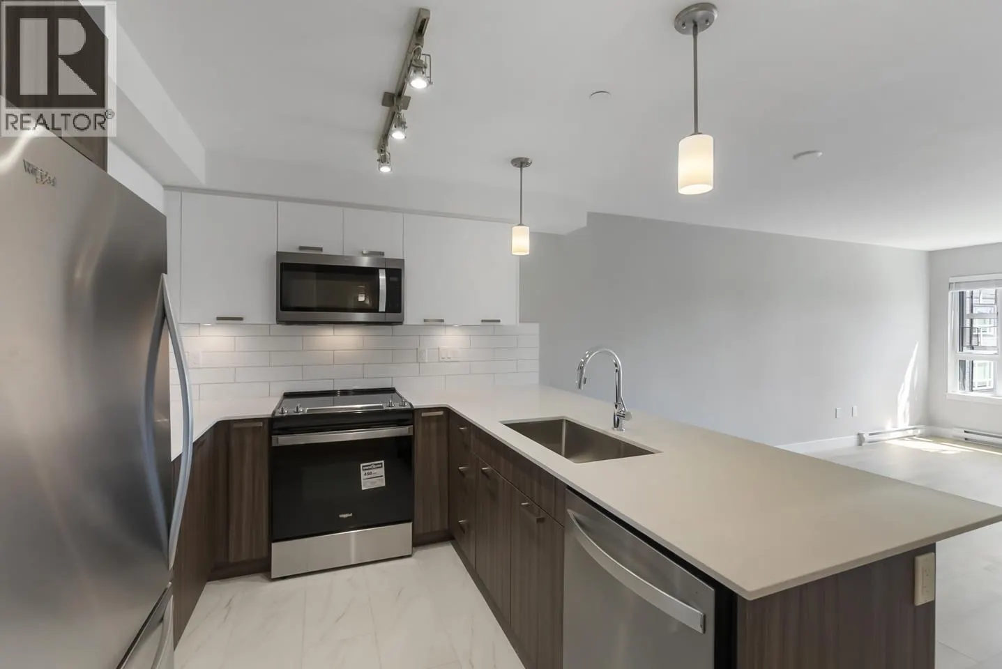 209 22562 121 AVENUE