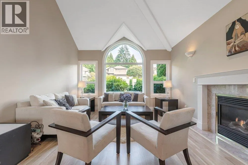 2608 SANDSTONE COURT