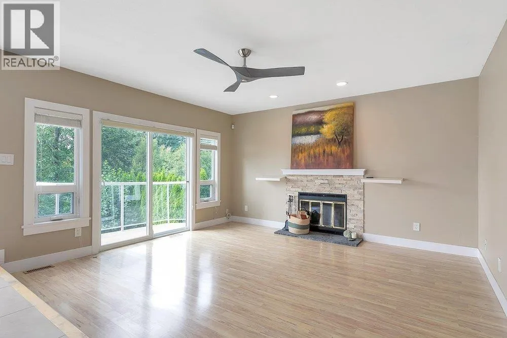 2608 SANDSTONE COURT