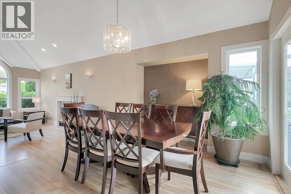 2608 SANDSTONE COURT