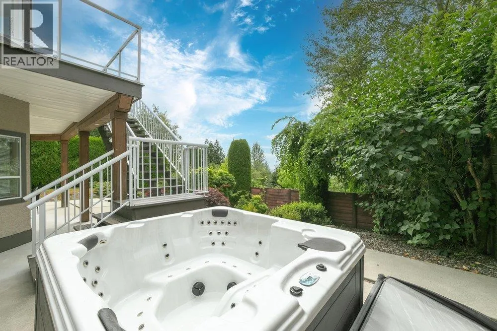 2608 SANDSTONE COURT