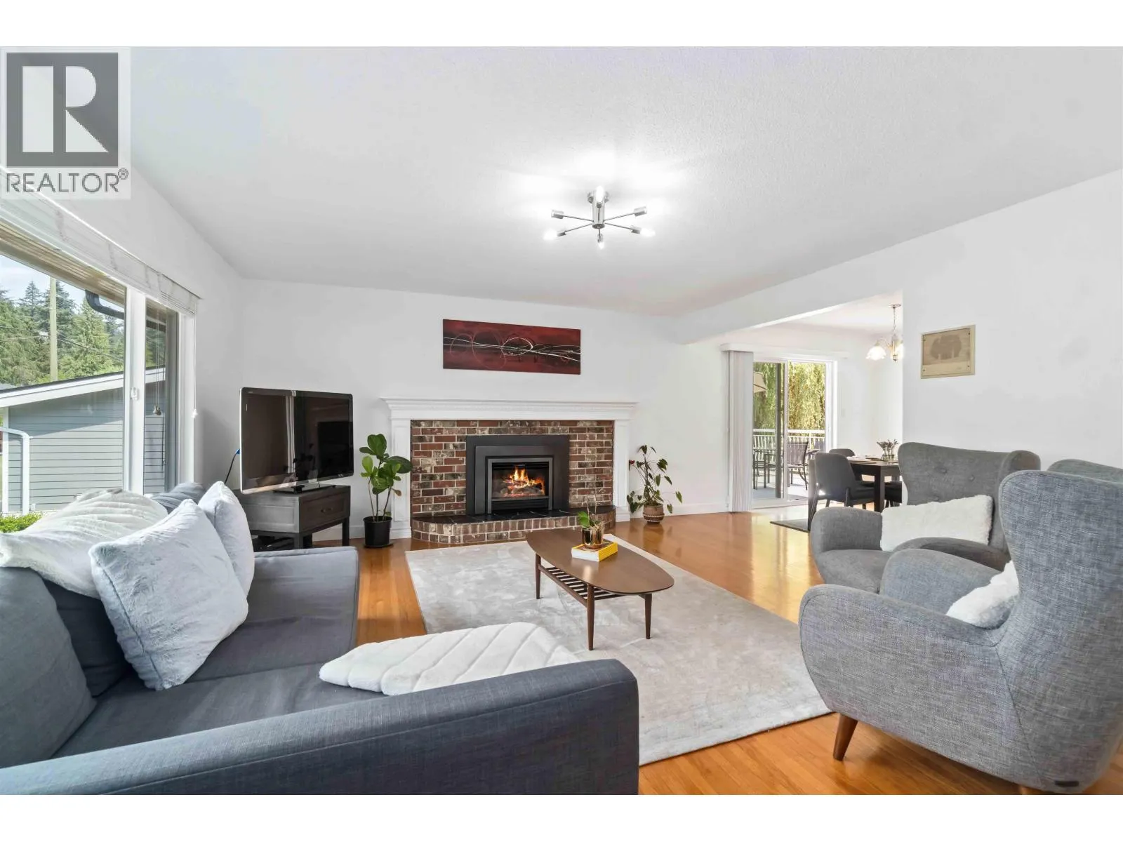 2681 STANDISH DRIVE