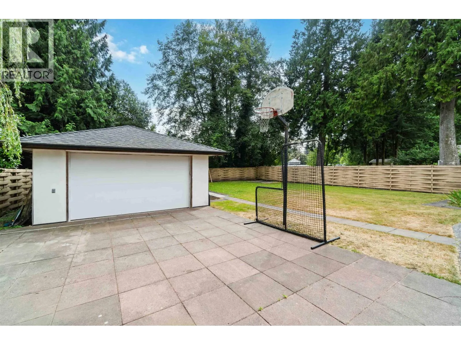 2681 STANDISH DRIVE