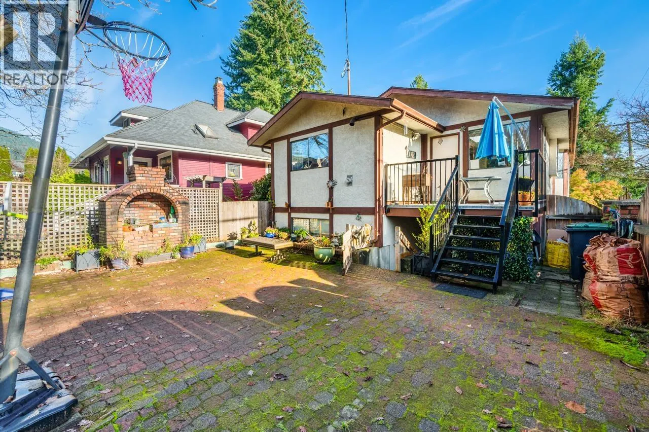 3003 SUNNYHURST ROAD