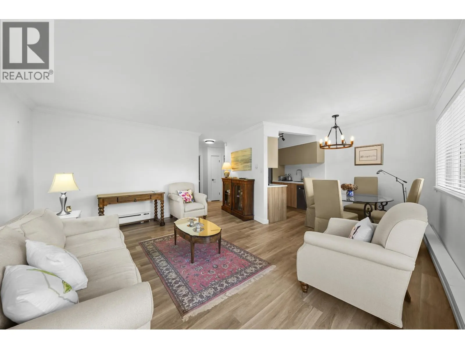 605 1930 MARINE DRIVE