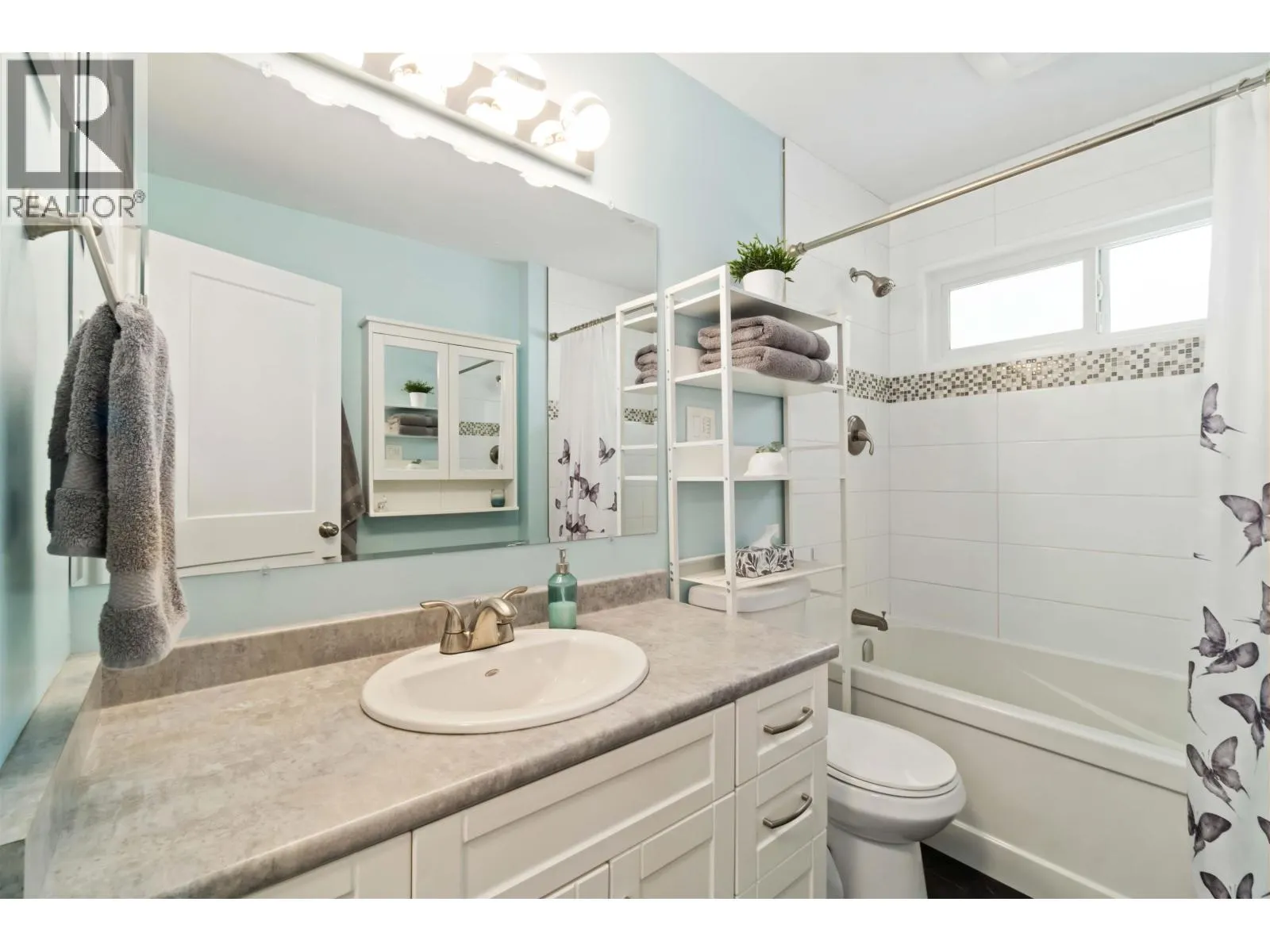 34 2986 COAST MERIDIAN ROAD