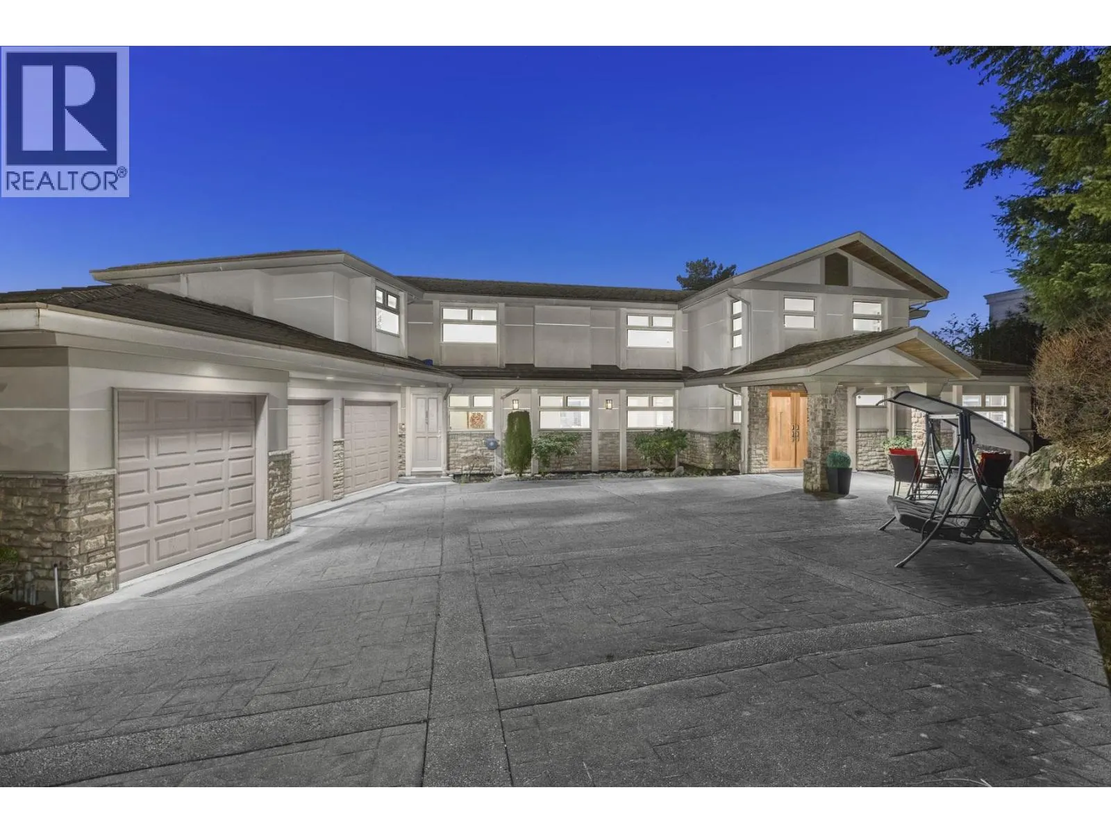 1128 CRESTLINE ROAD