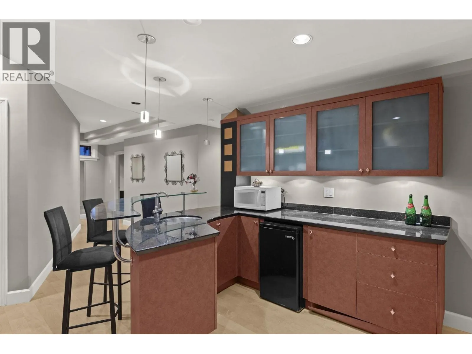 1128 CRESTLINE ROAD