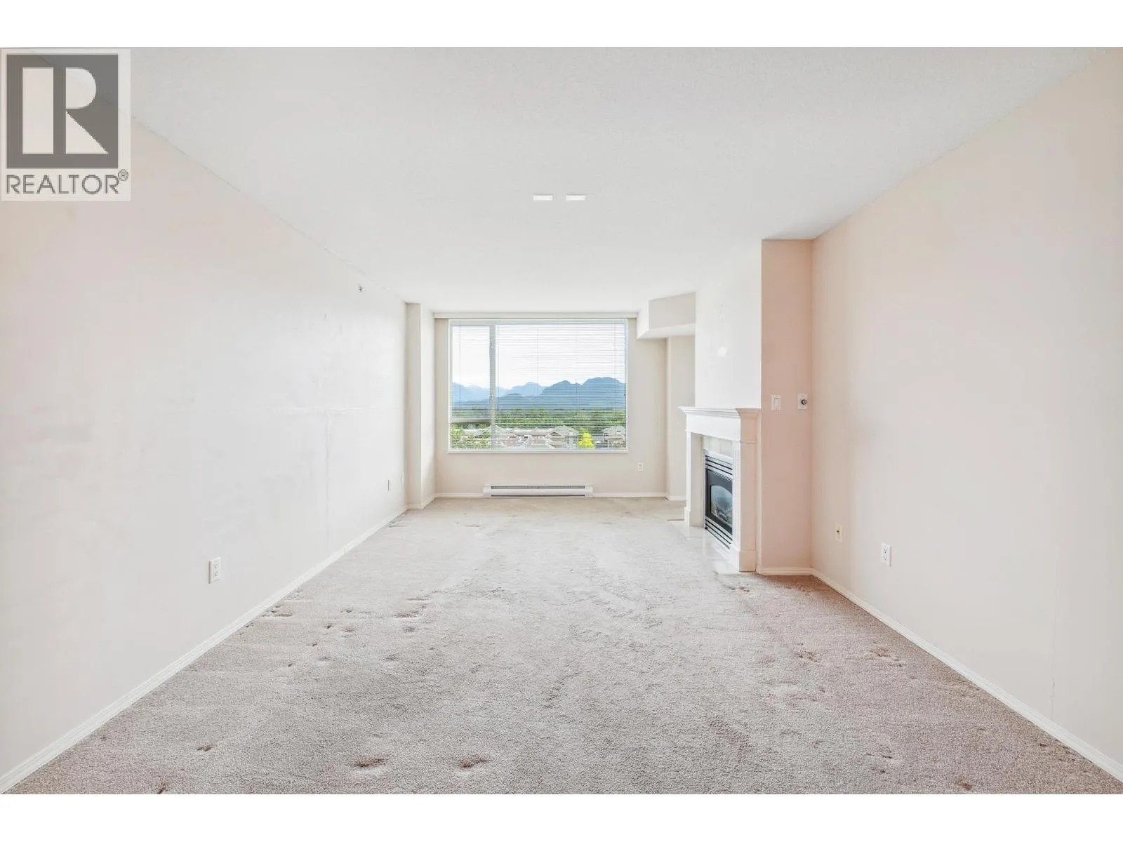 810 12148 224 STREET