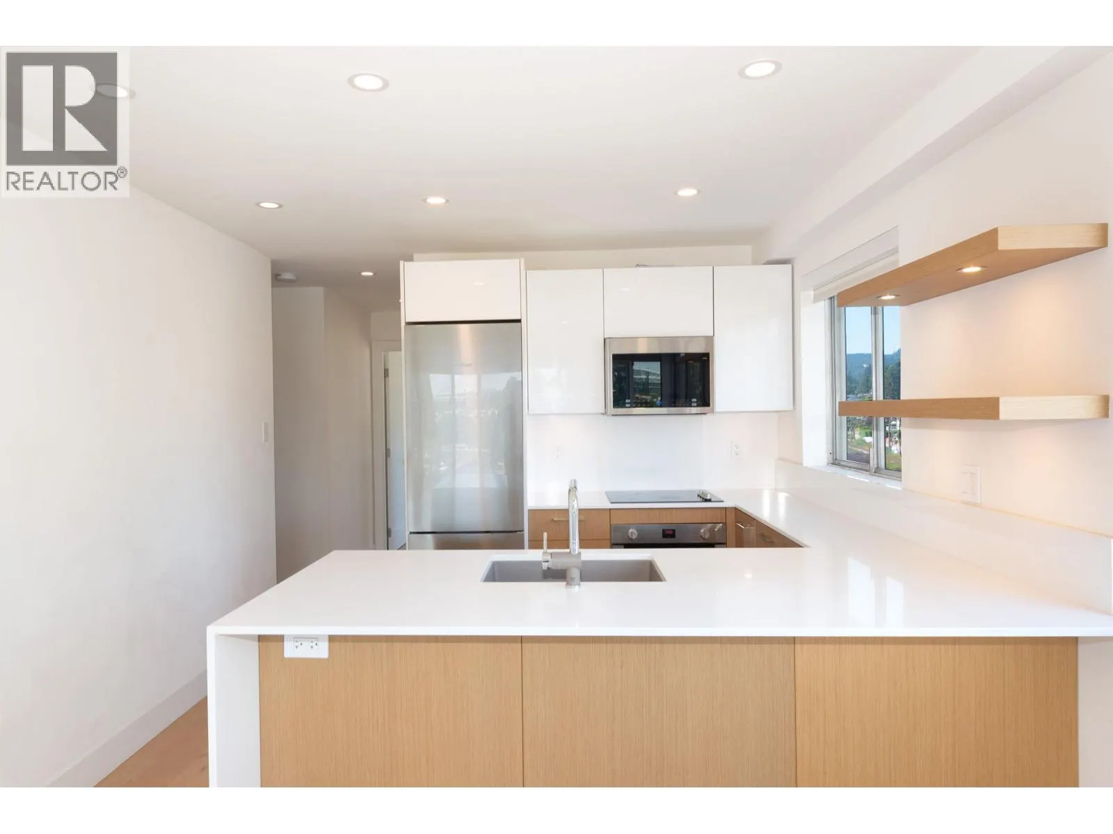 708 150 24TH STREET