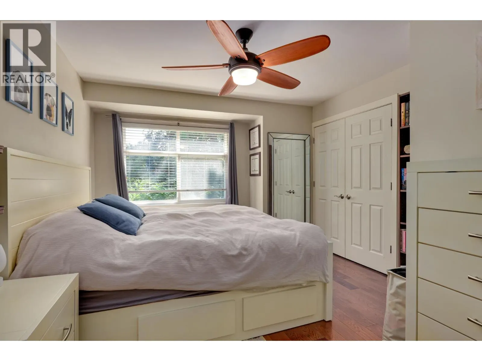 3 900 W 17TH STREET