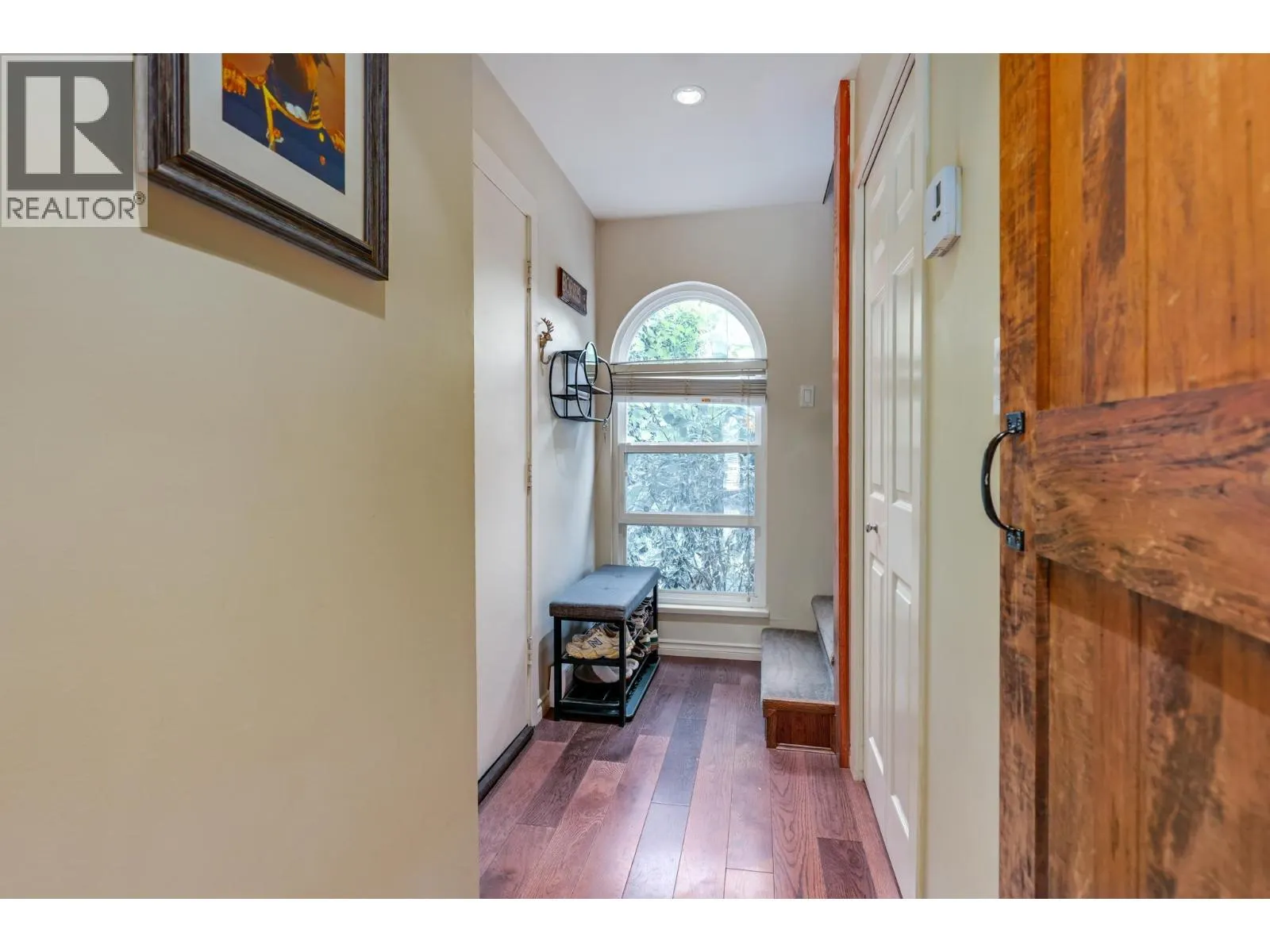 3 900 W 17TH STREET