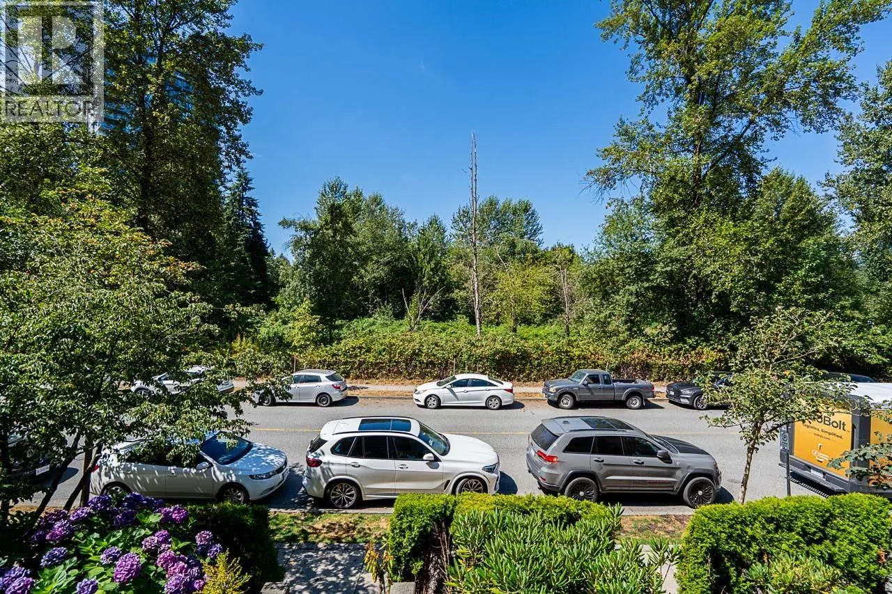 221 100 CAPILANO ROAD