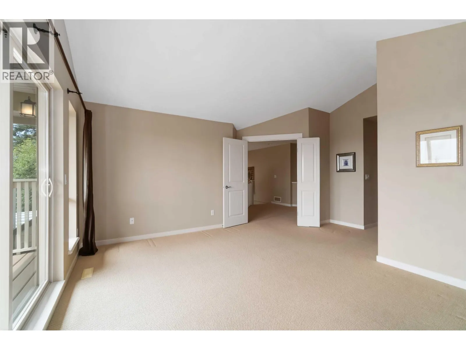 30 HICKORY DRIVE