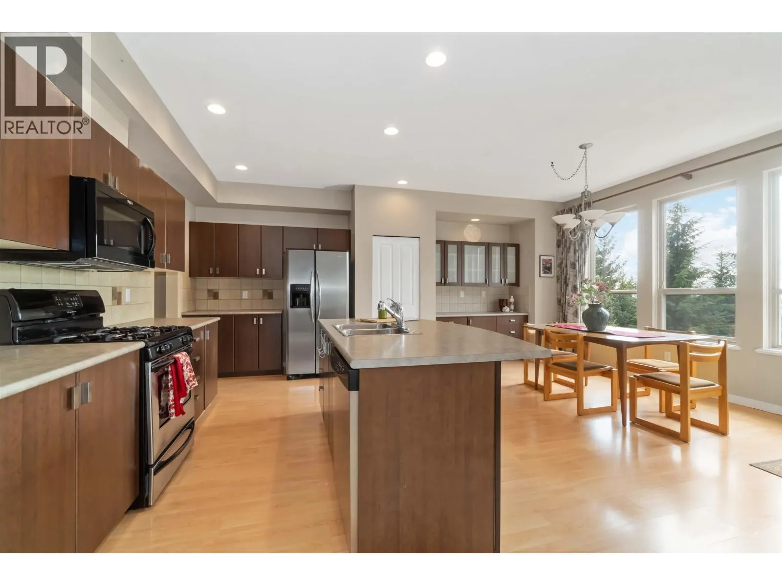 30 HICKORY DRIVE