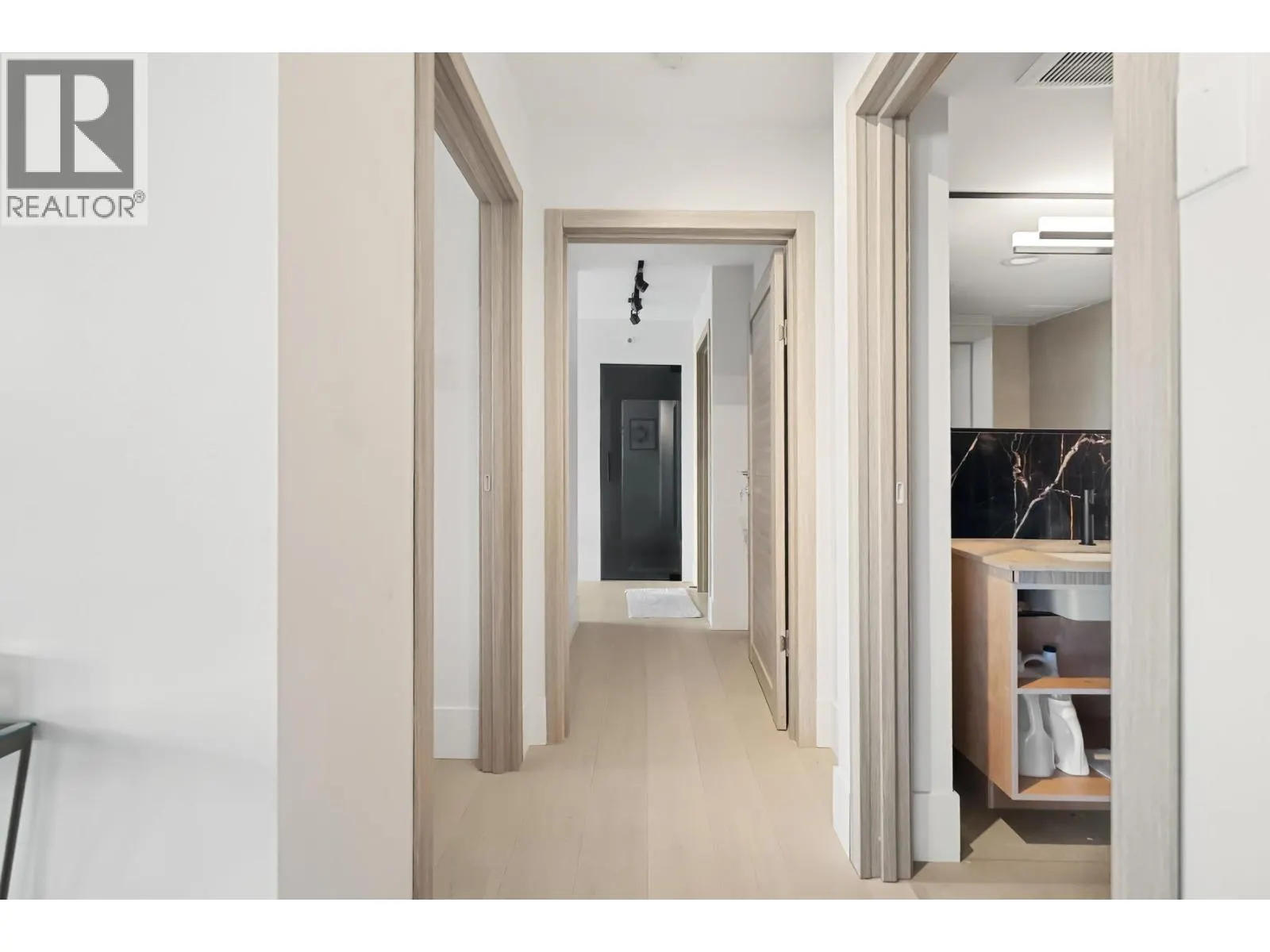 3D 328 TAYLOR WAY