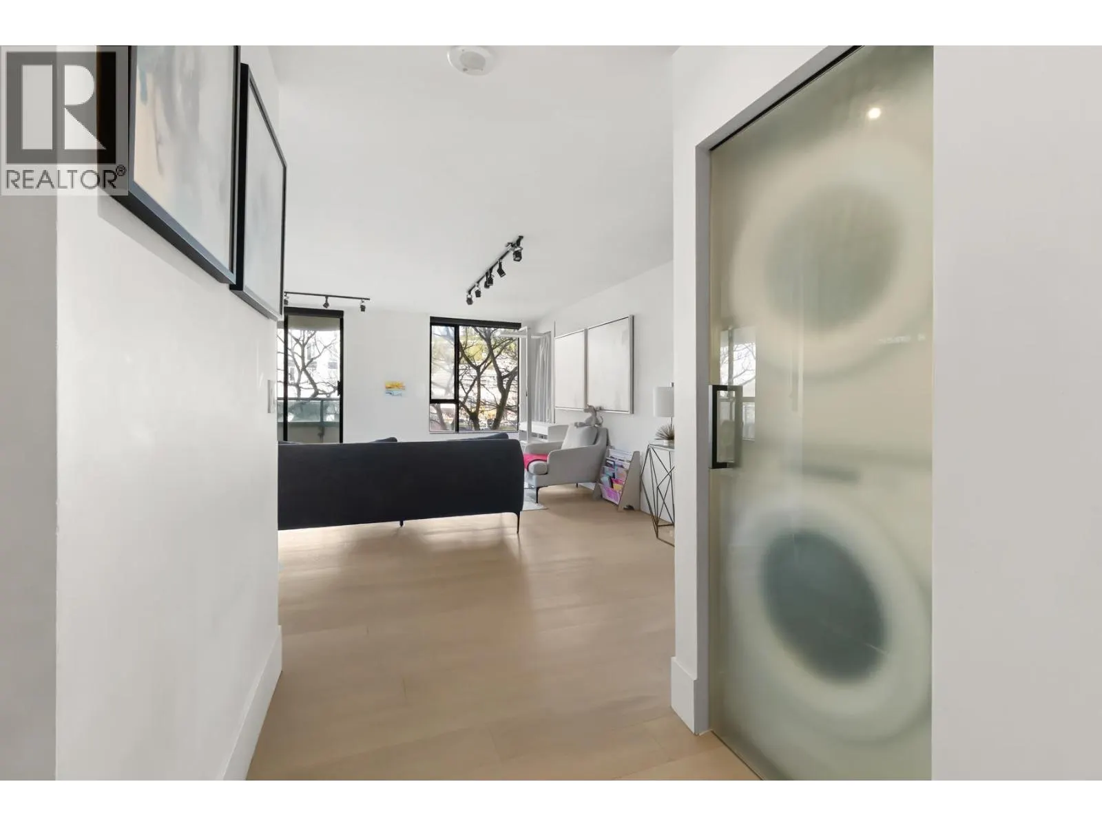 3D 328 TAYLOR WAY