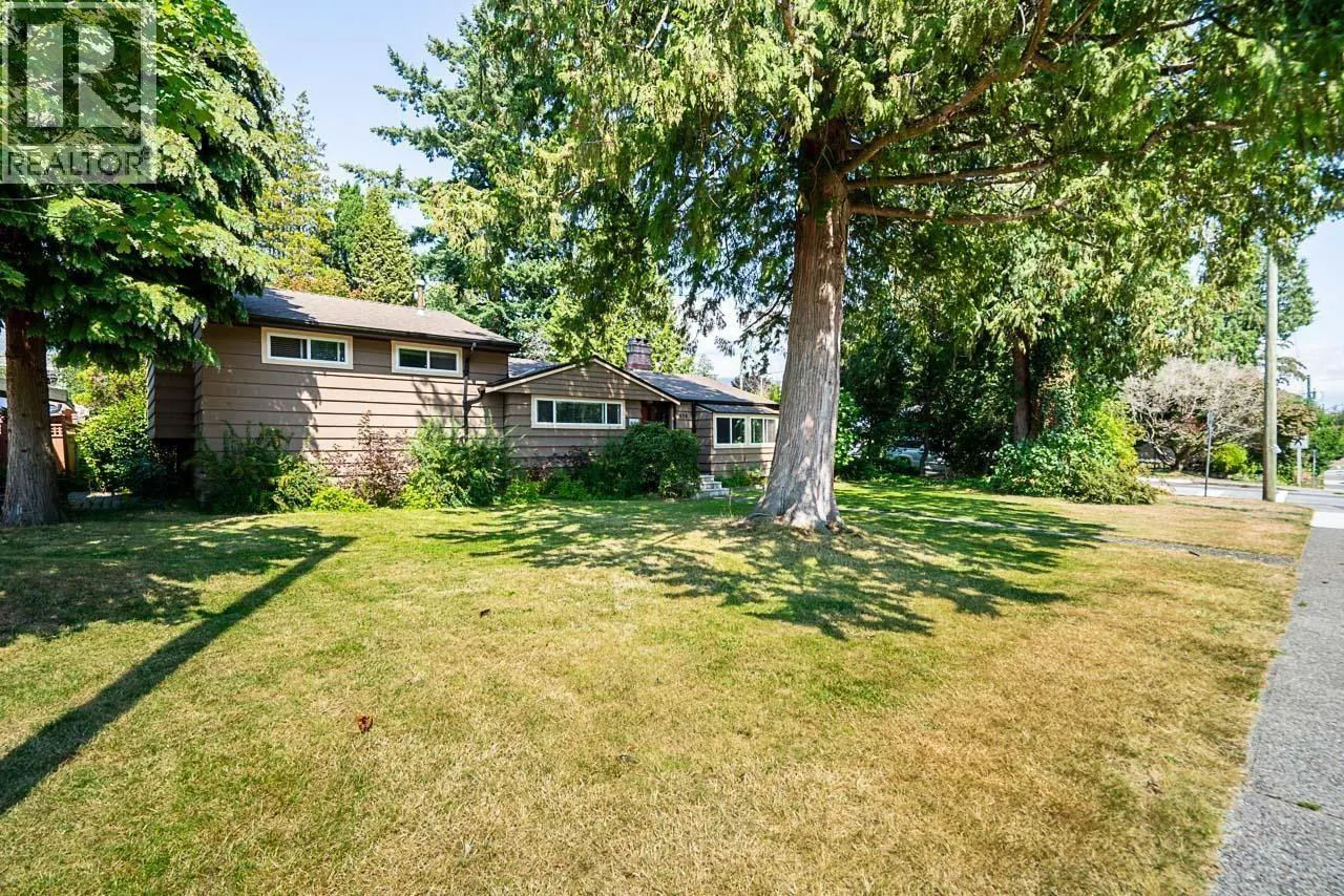 894 E 13TH STREET