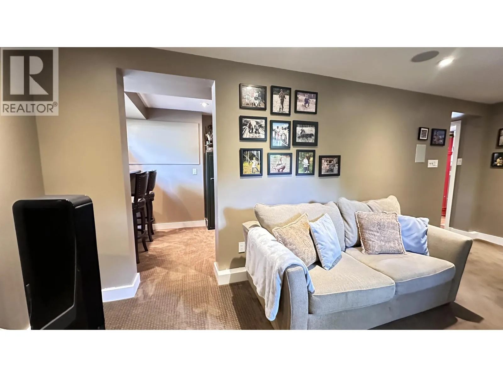 1231 FREDERICK ROAD