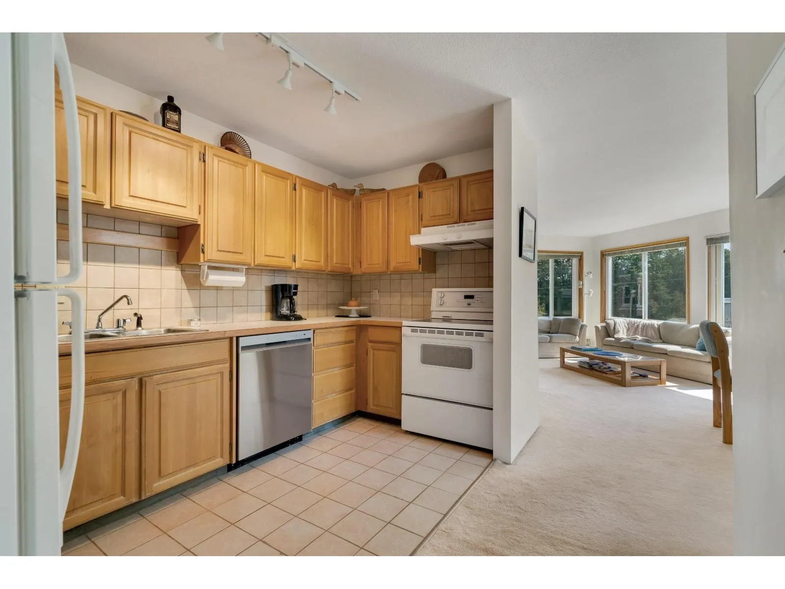 14 15971 MARINE DRIVE