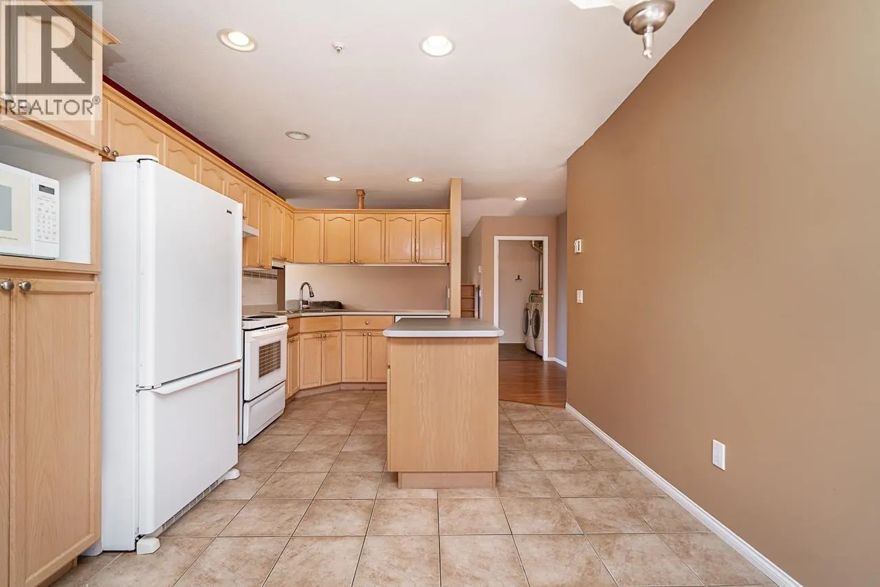 8 19044 118B AVENUE