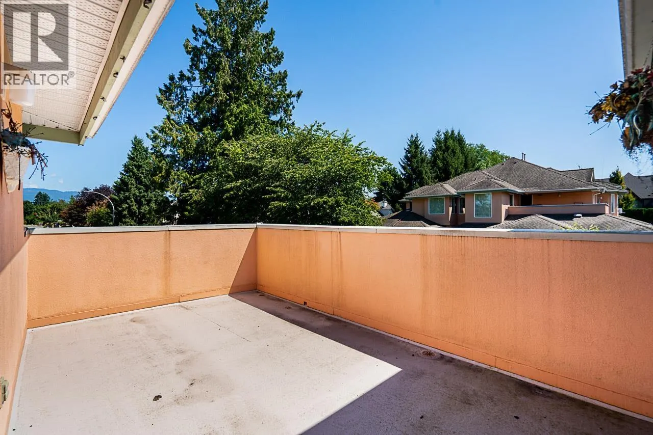 8 19044 118B AVENUE