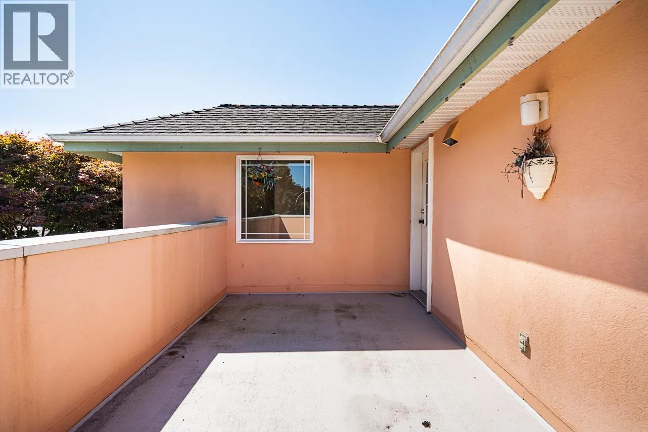 8 19044 118B AVENUE