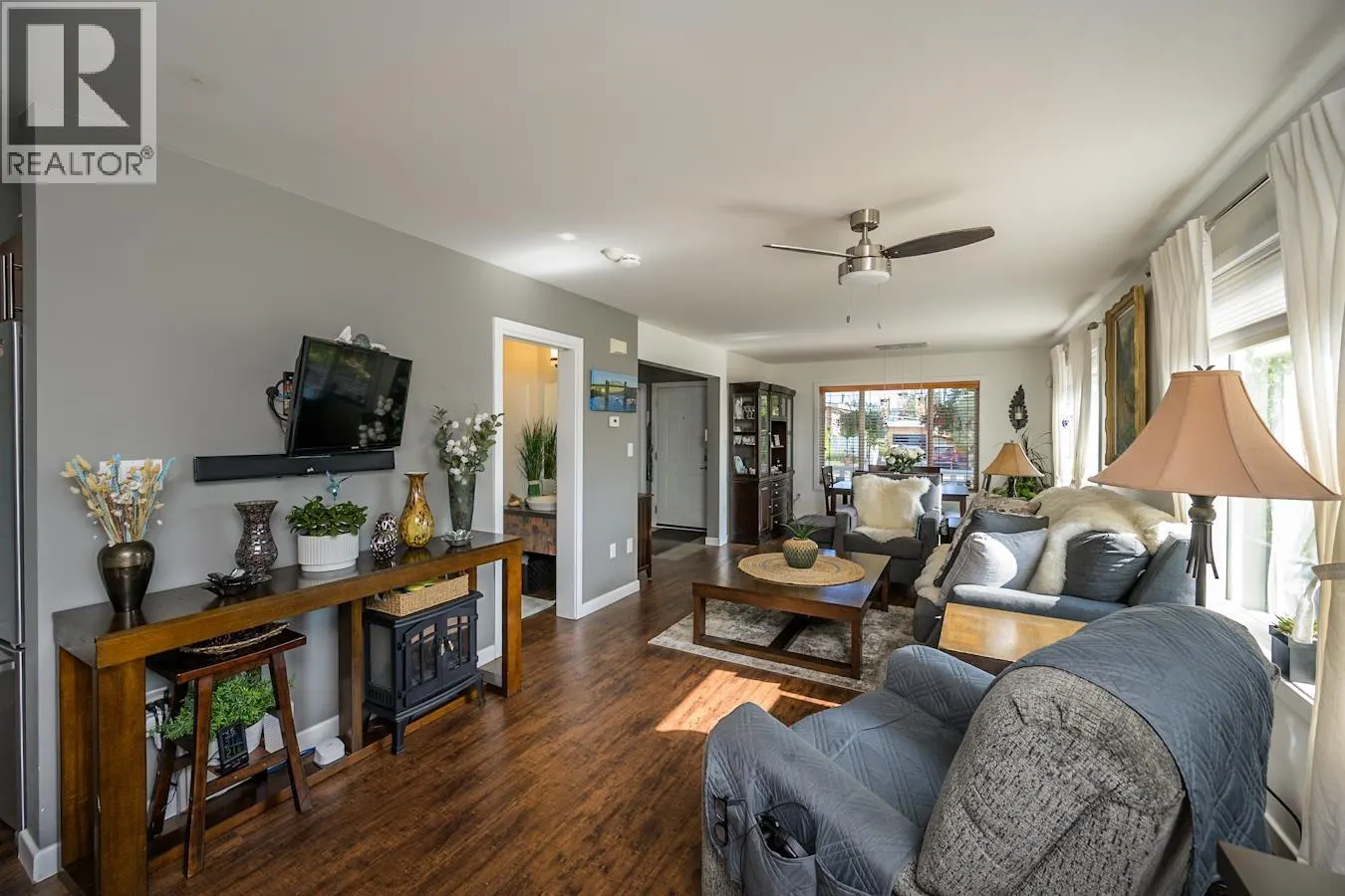 1807 12TH AVENUE