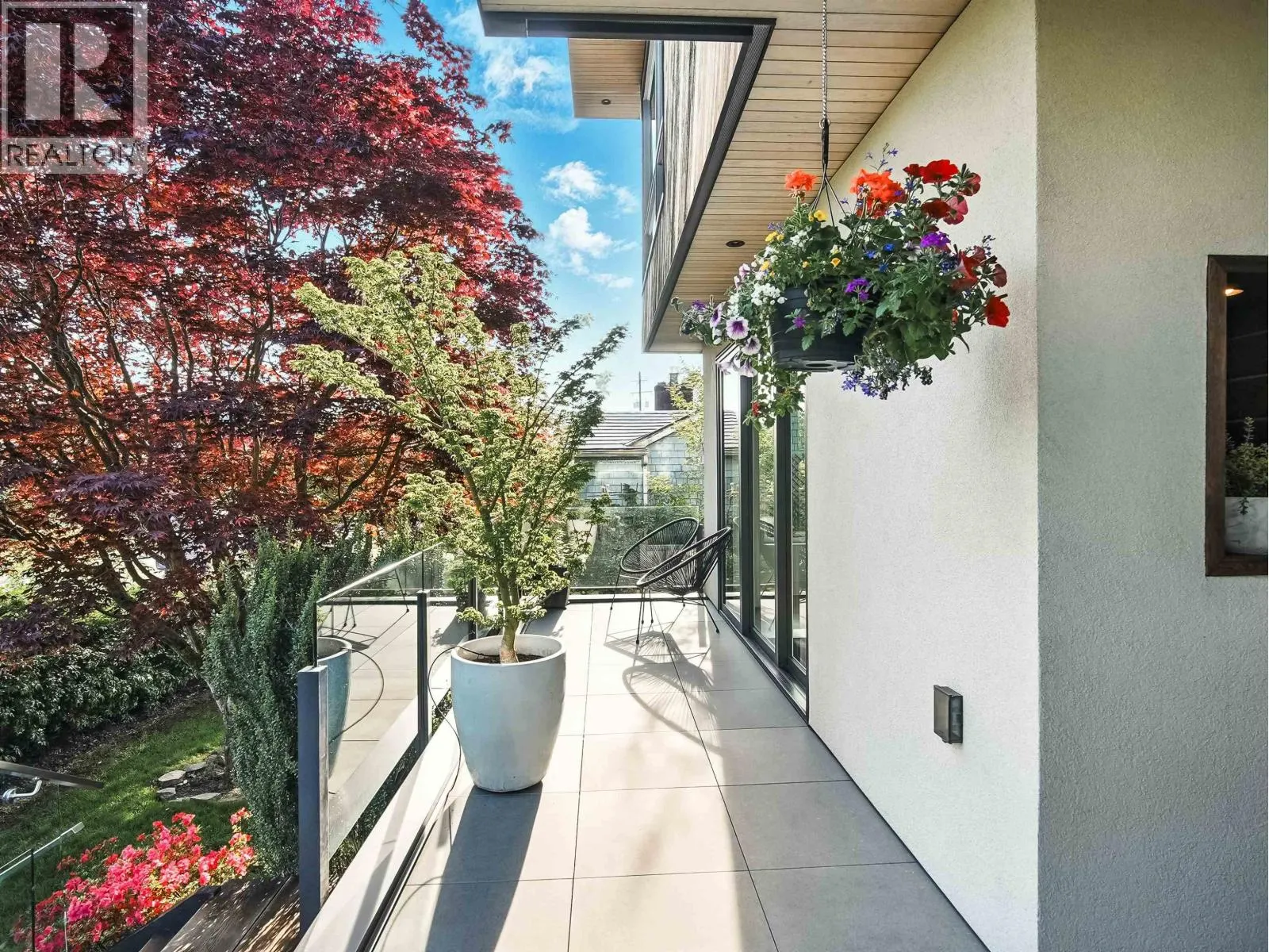 452 E 4TH STREET