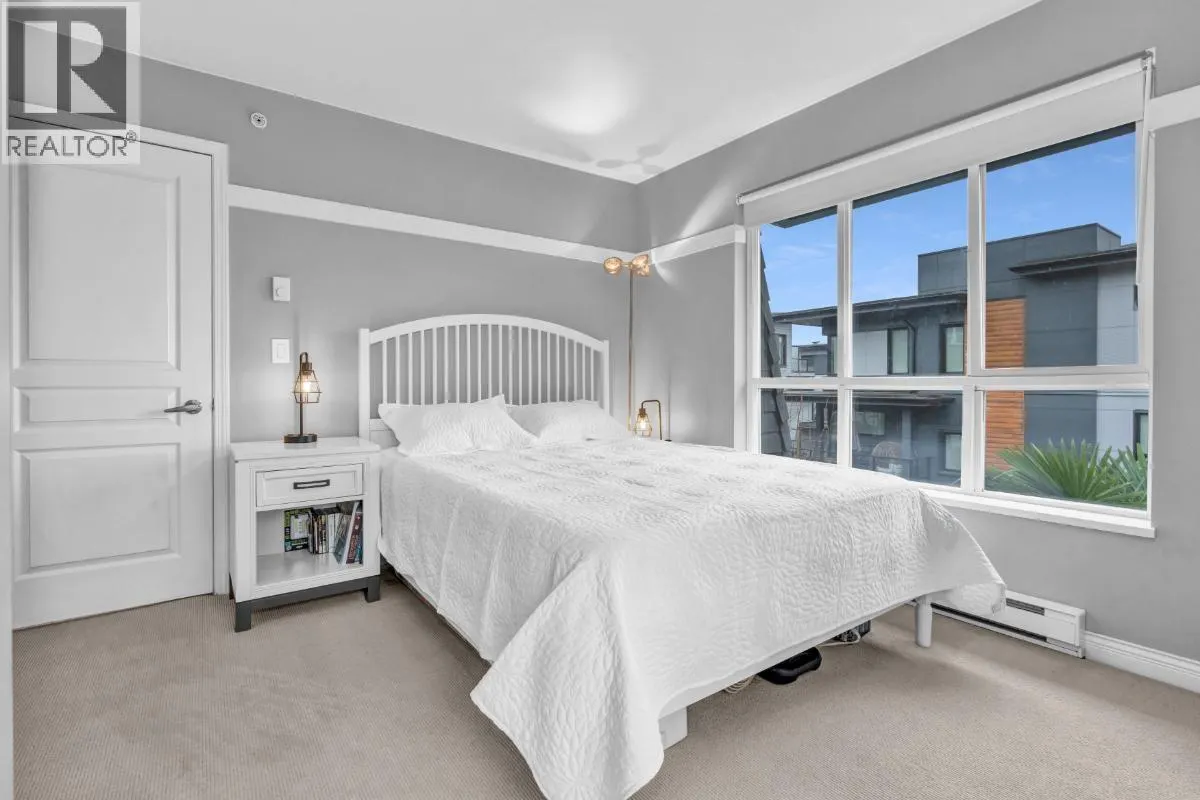 2 288 ST. DAVIDS AVENUE