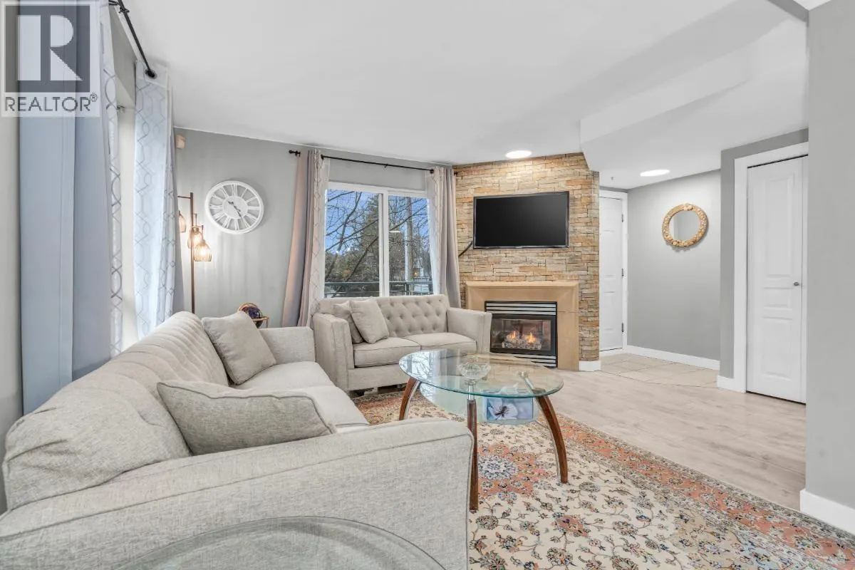 2 288 ST. DAVIDS AVENUE