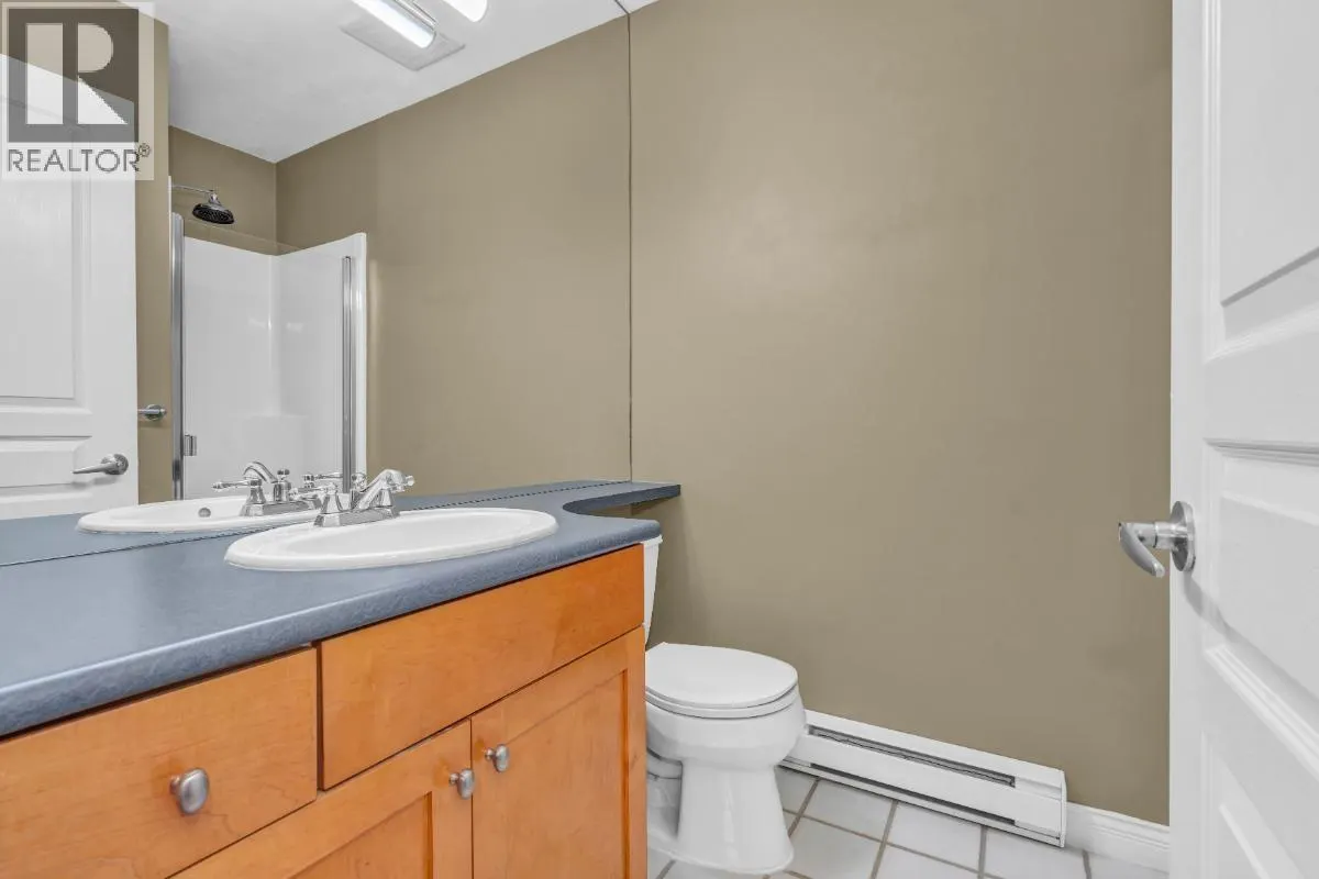 2 288 ST. DAVIDS AVENUE