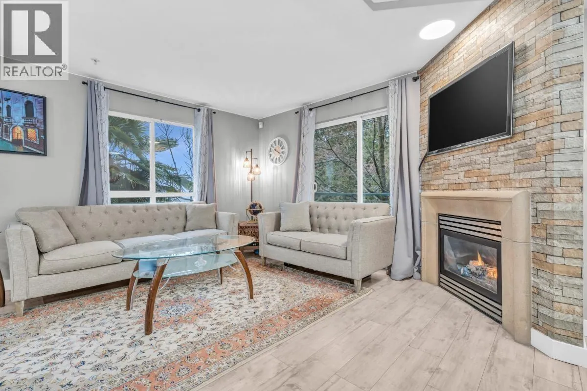 2 288 ST. DAVIDS AVENUE