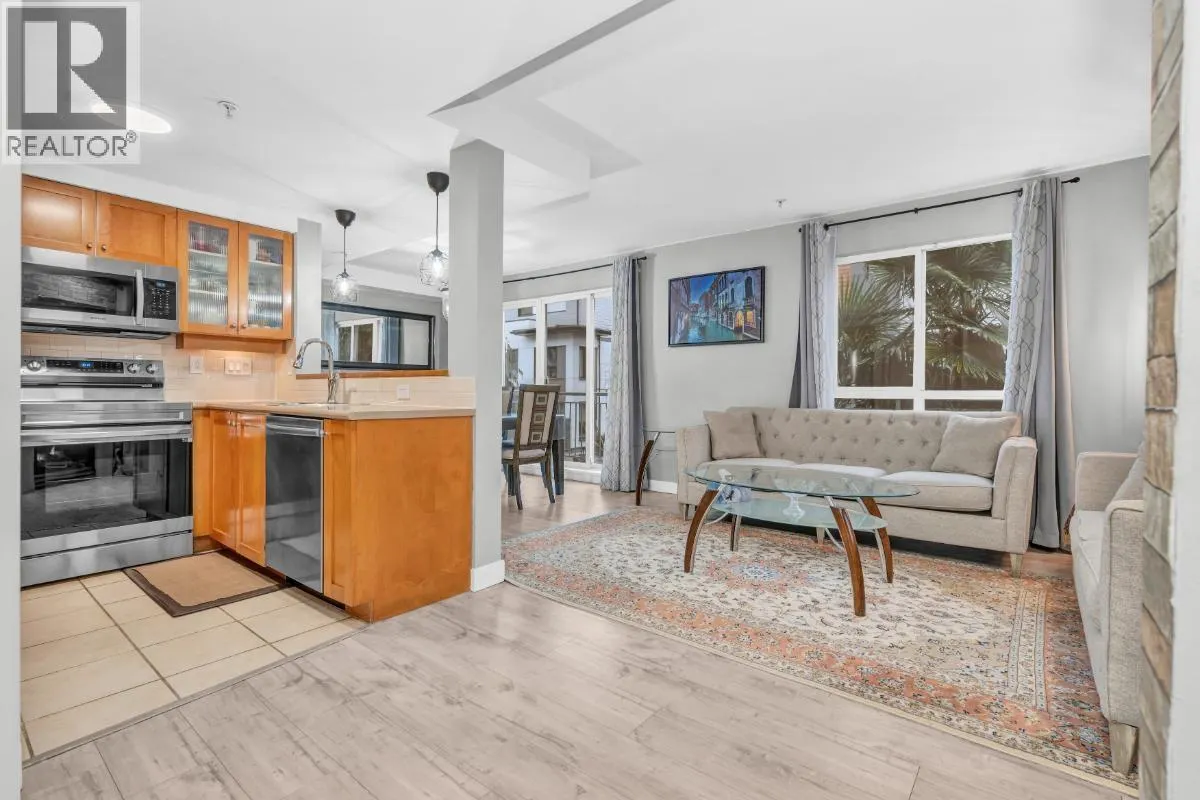 2 288 ST. DAVIDS AVENUE
