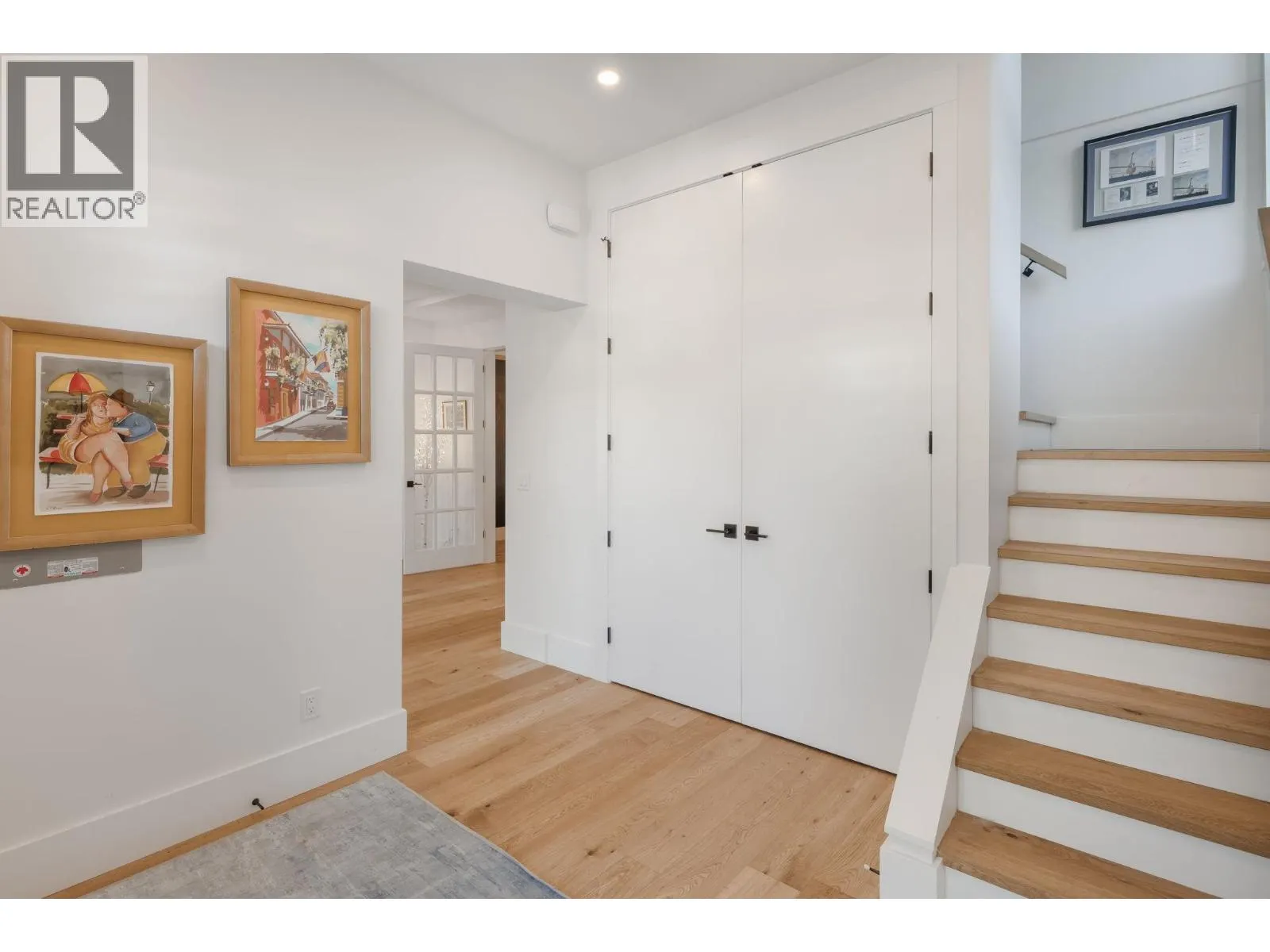 614 FOURTH AVENUE