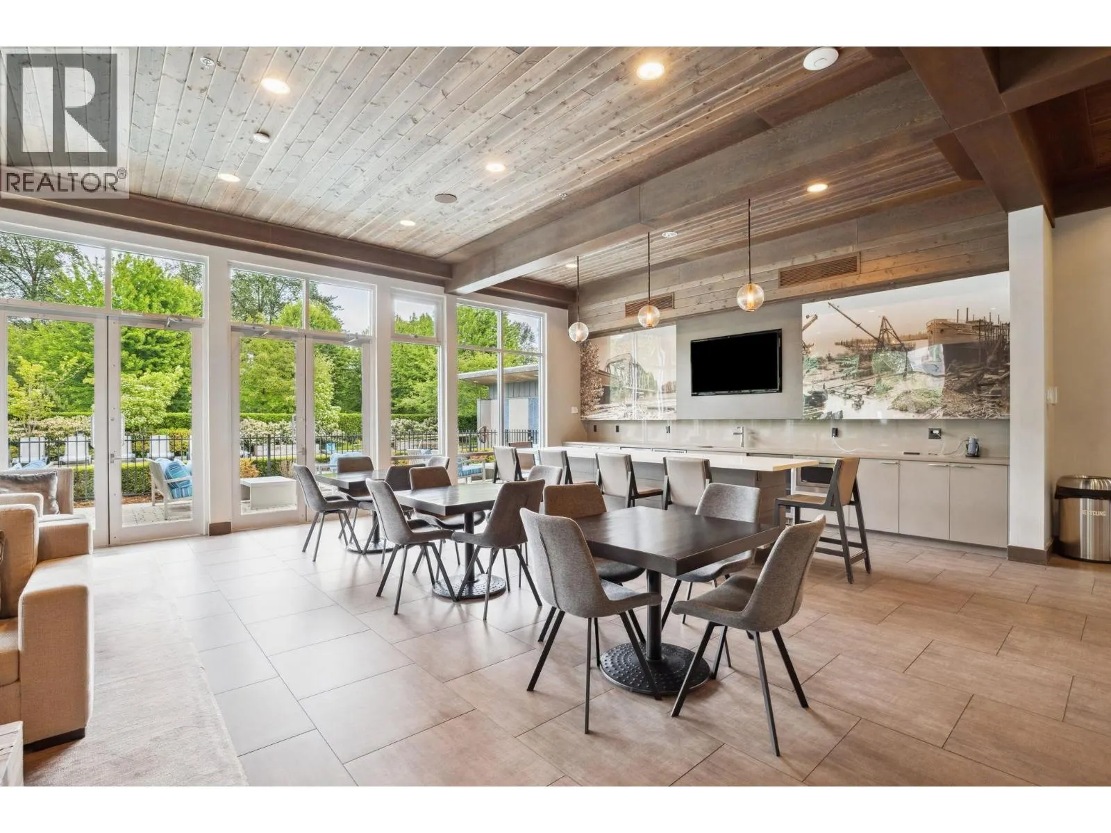 58 2380 RANGER LANE