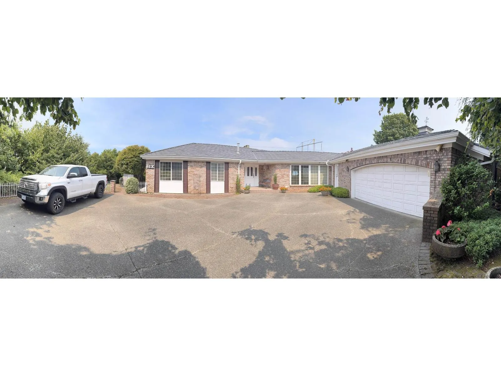 6 3737 CLEARBROOK ROAD