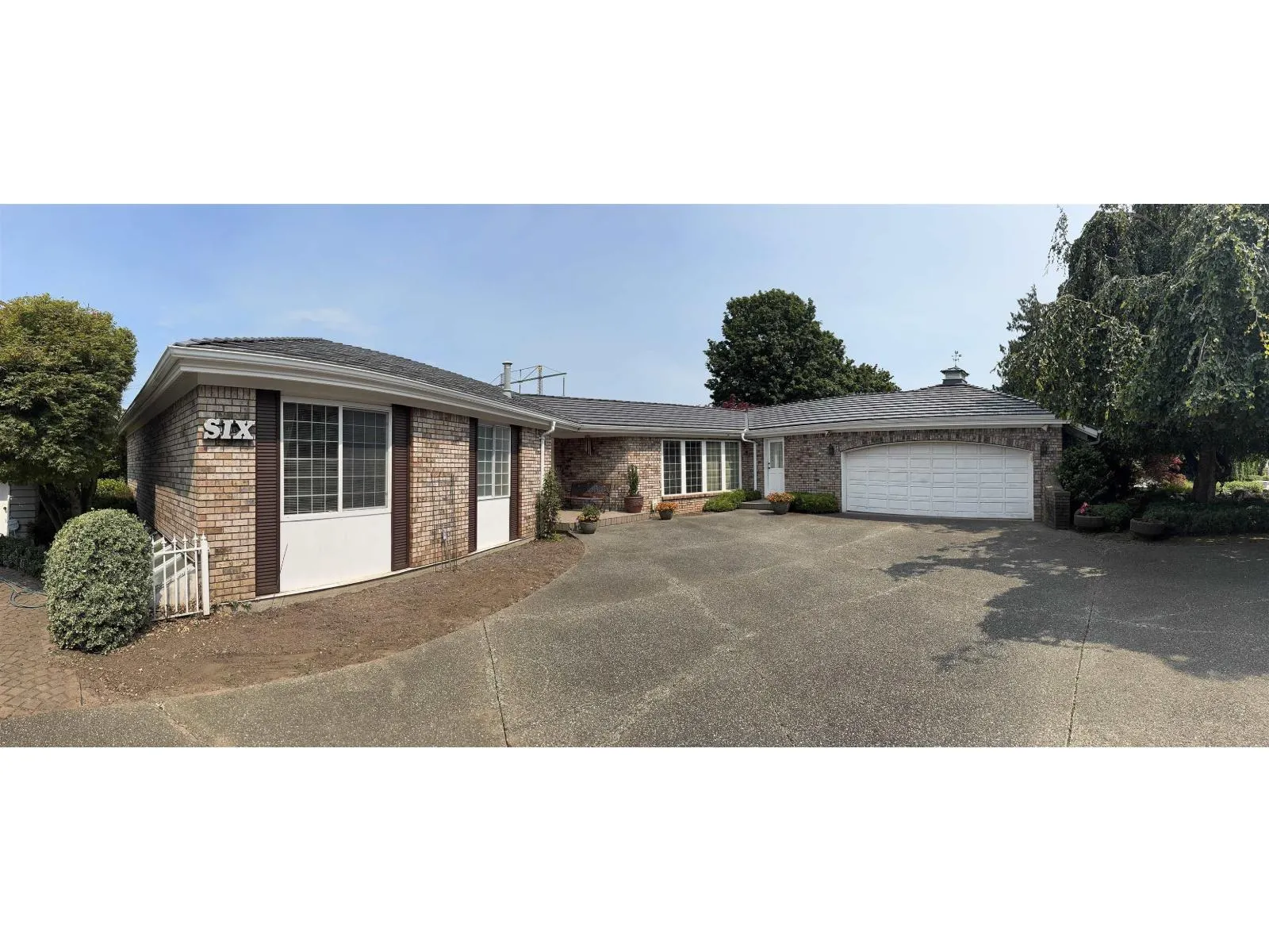 6 3737 CLEARBROOK ROAD