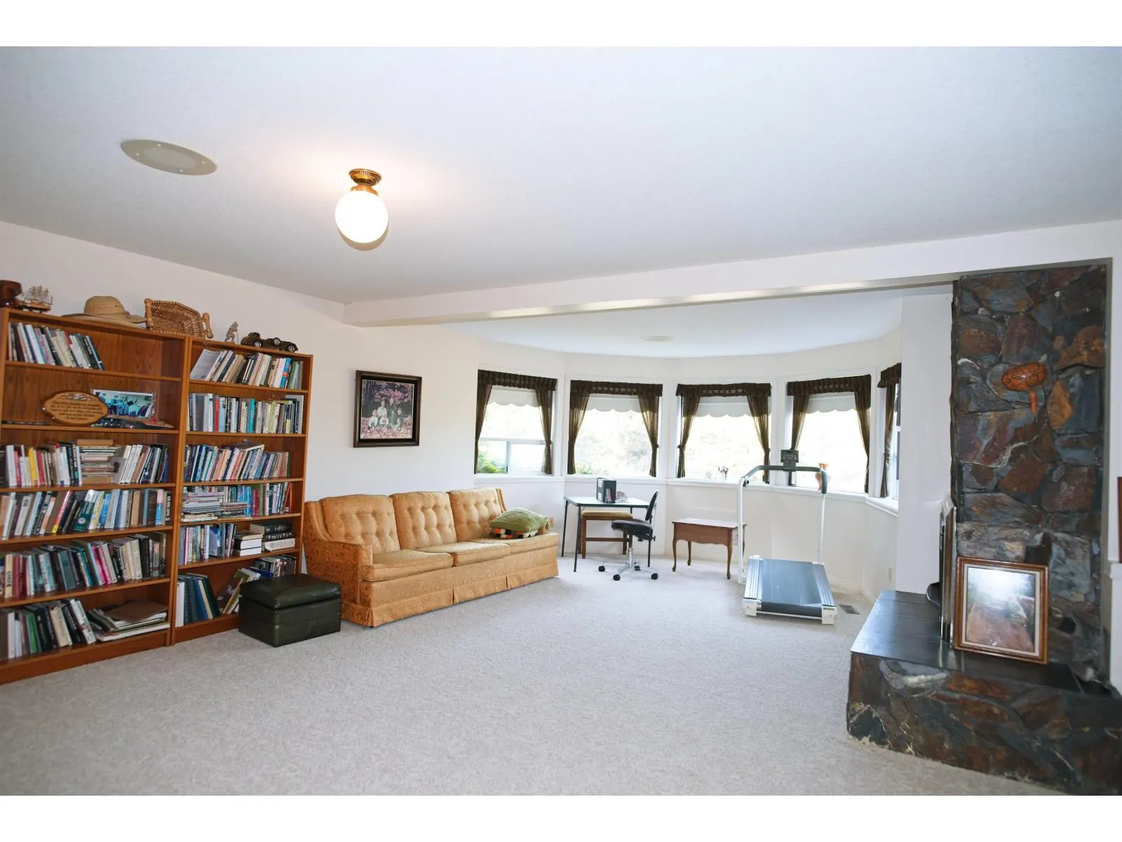 6 3737 CLEARBROOK ROAD