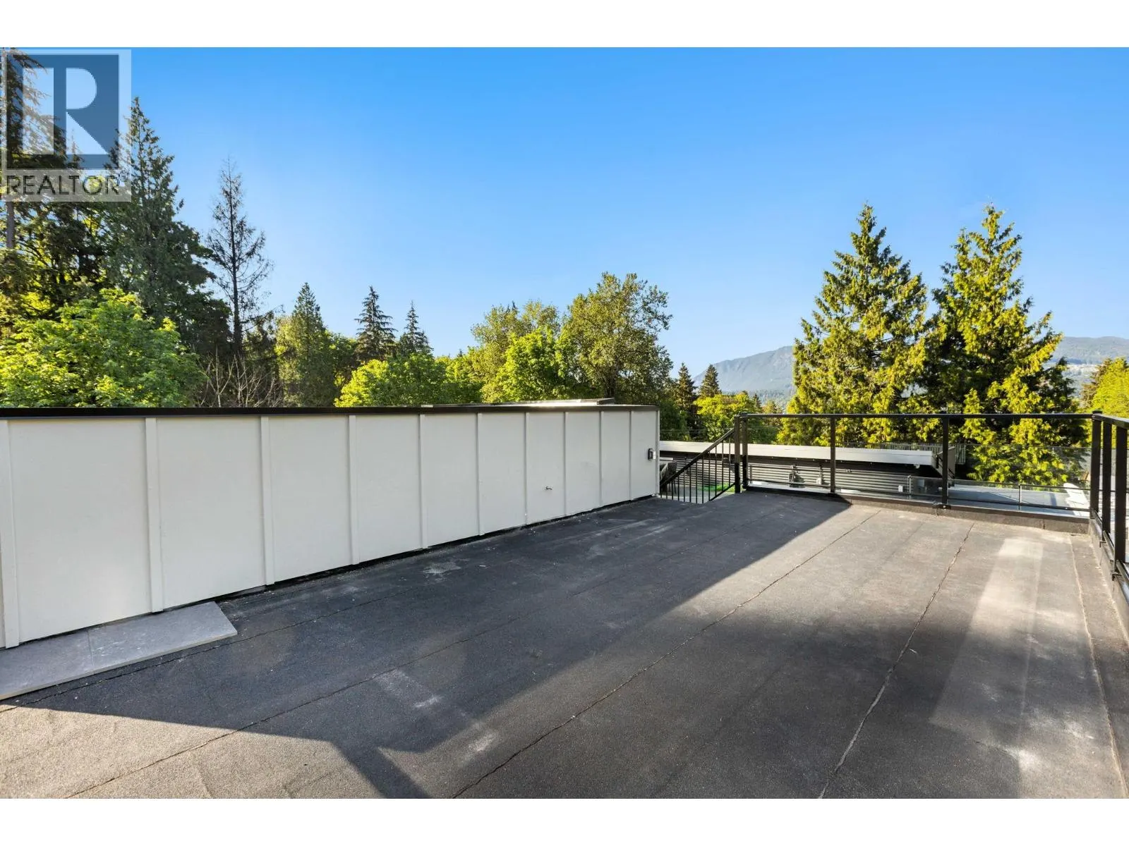 988 SEAFORTH WAY