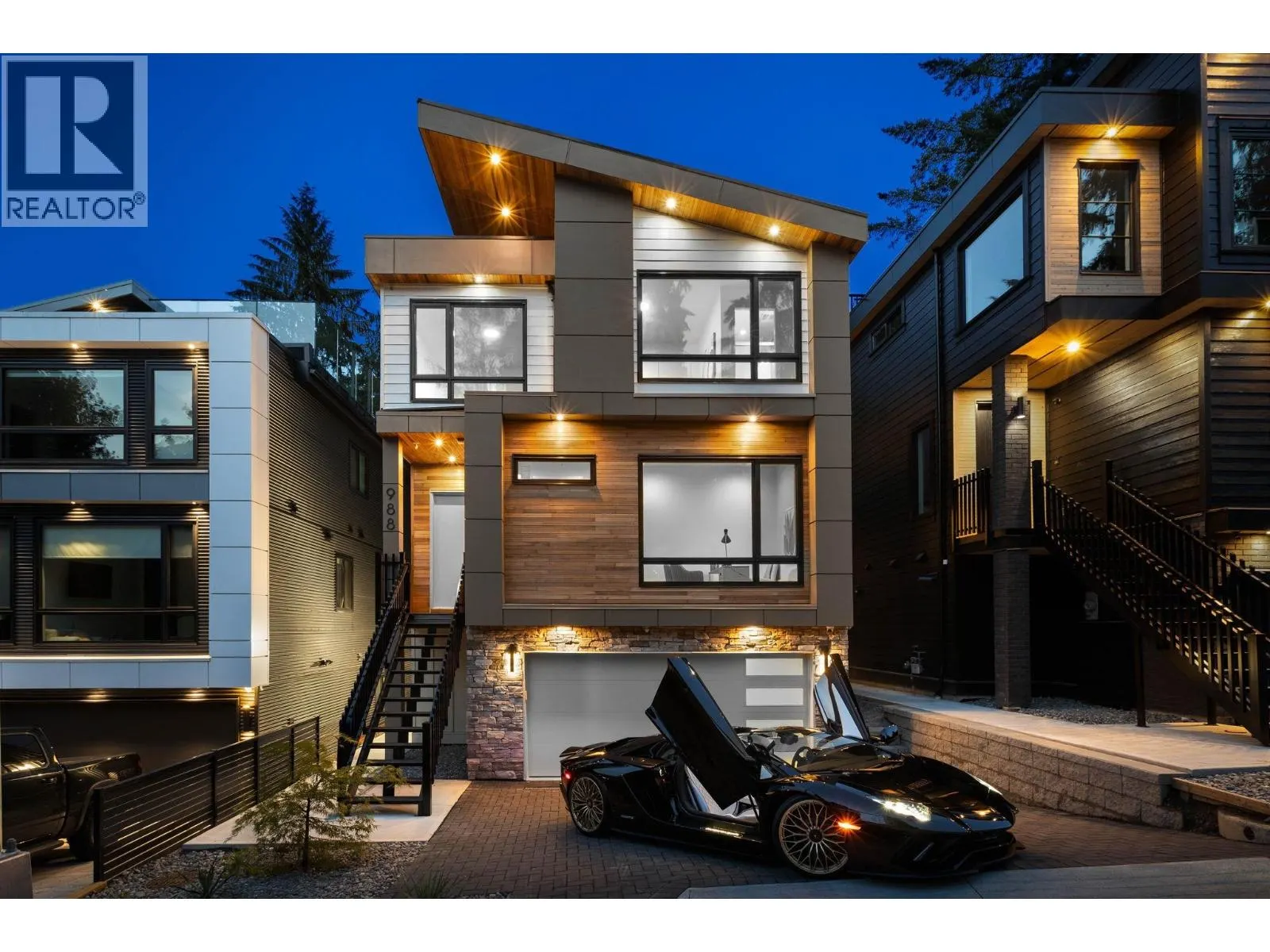 988 SEAFORTH WAY