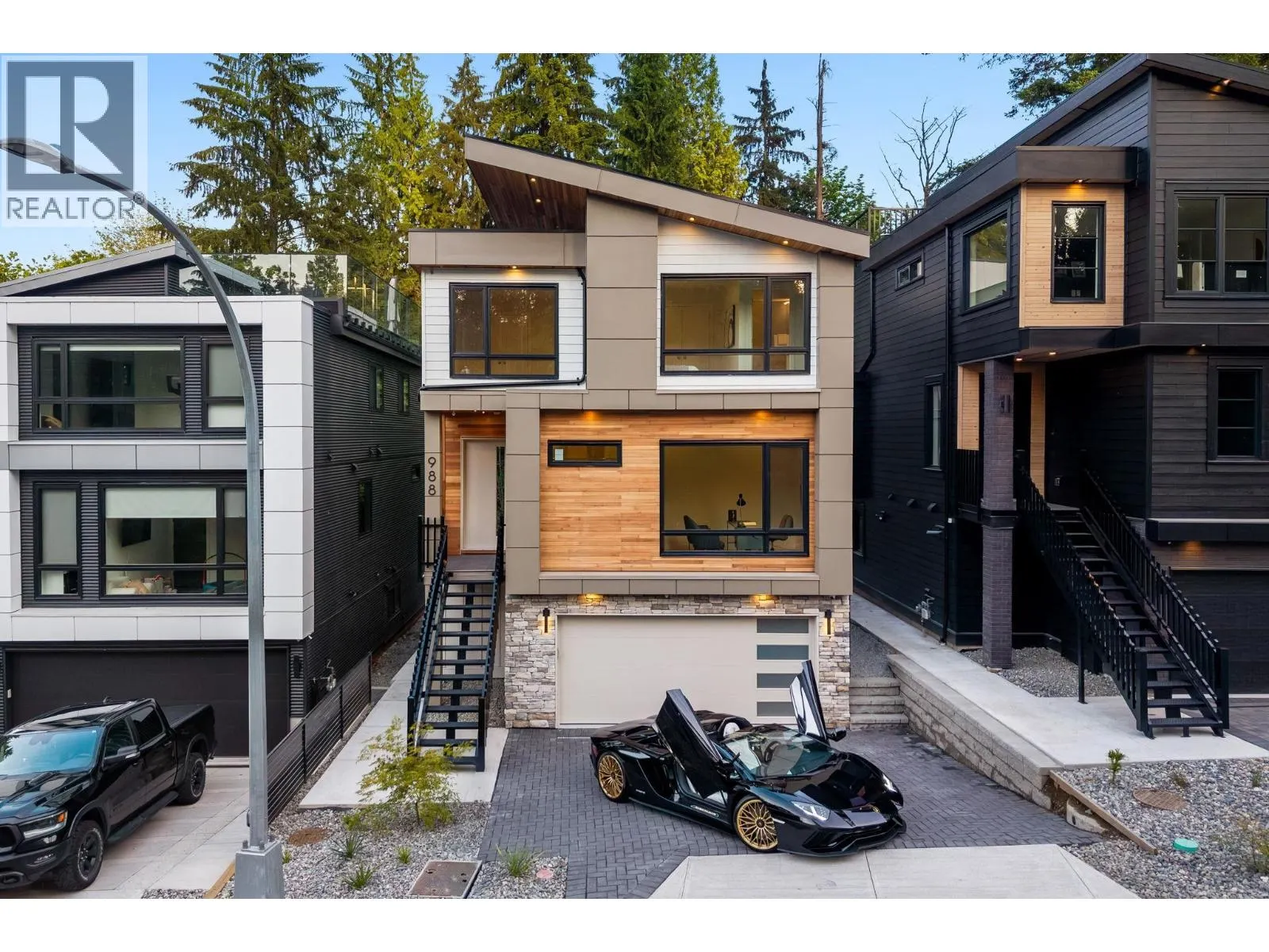 988 SEAFORTH WAY