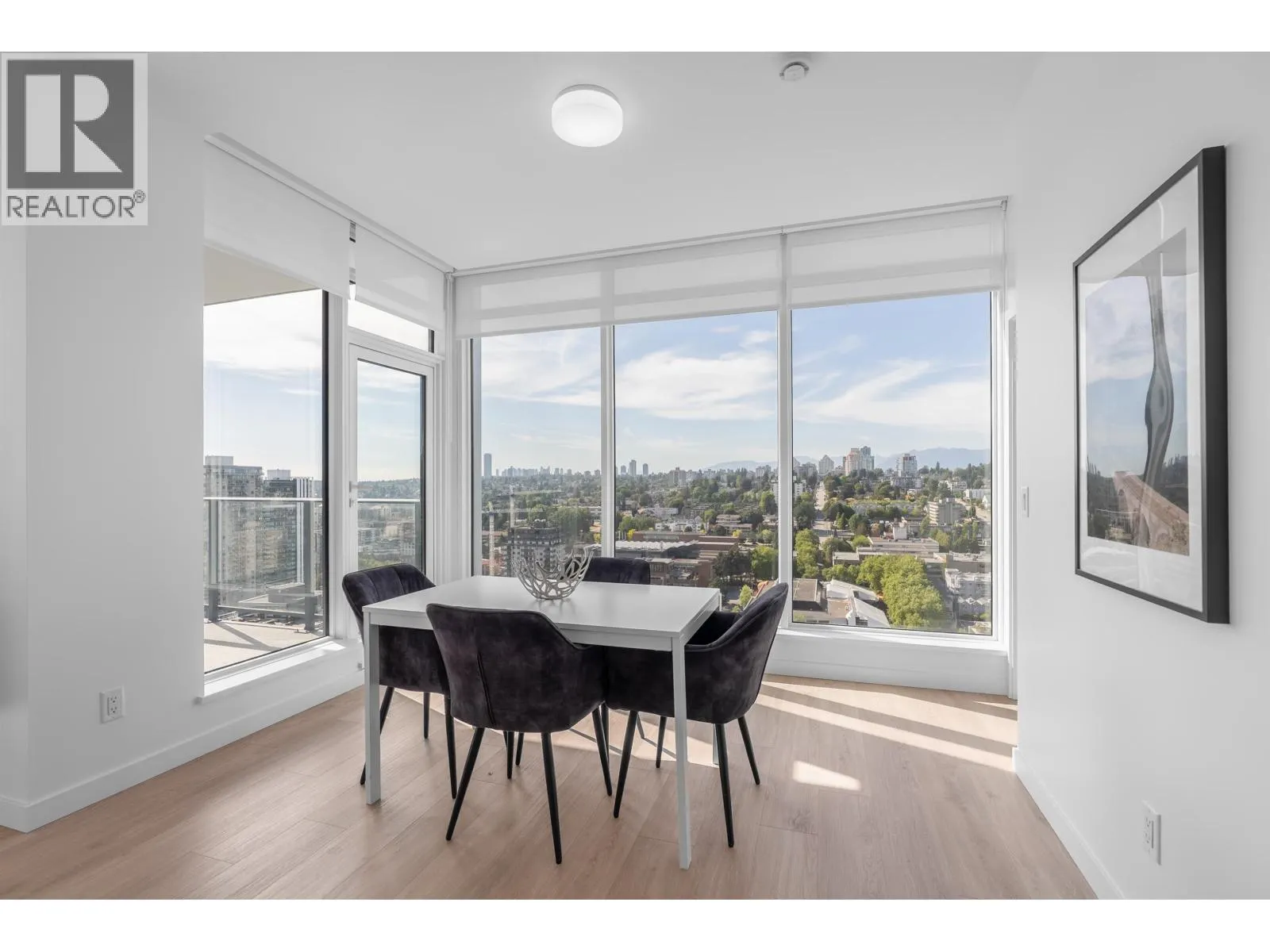 2904 660 QUAYSIDE DRIVE