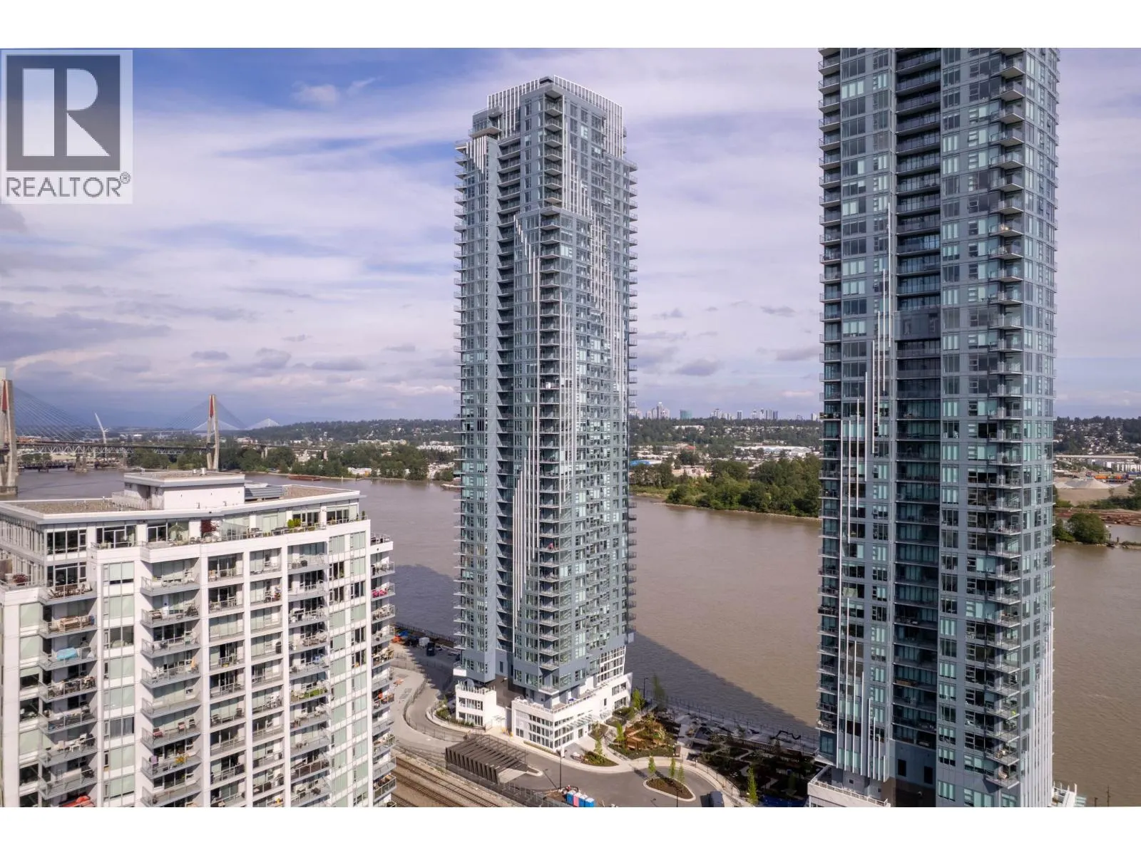 2904 660 QUAYSIDE DRIVE