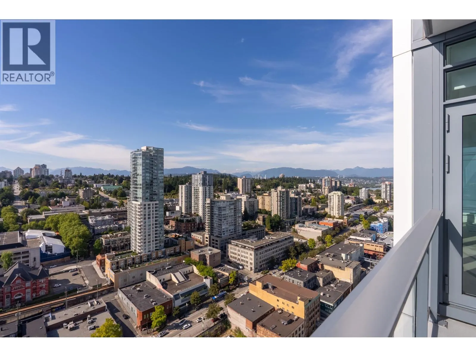 2904 660 QUAYSIDE DRIVE