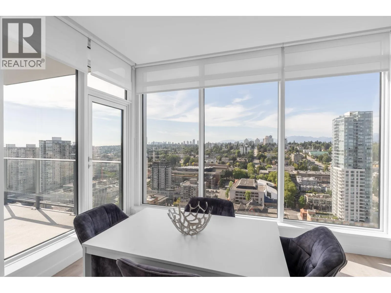 2904 660 QUAYSIDE DRIVE