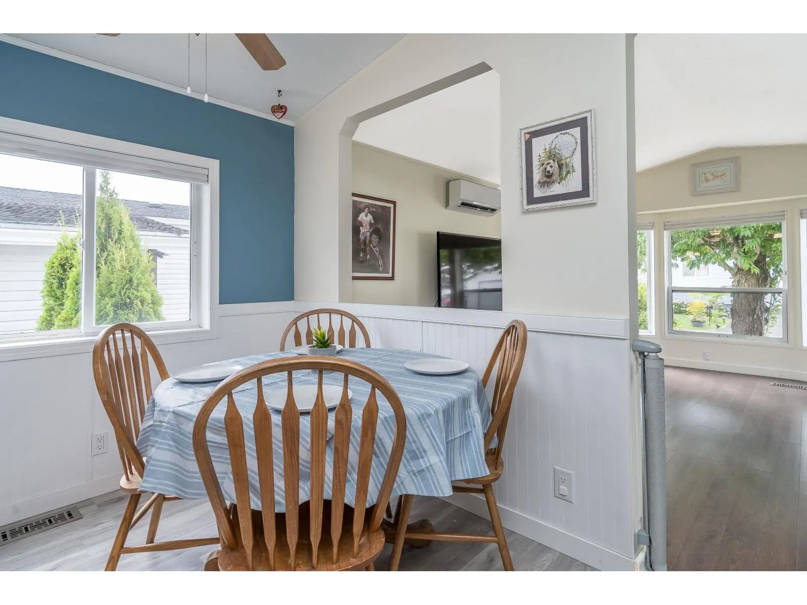 45 41168 LOUGHEED HIGHWAY