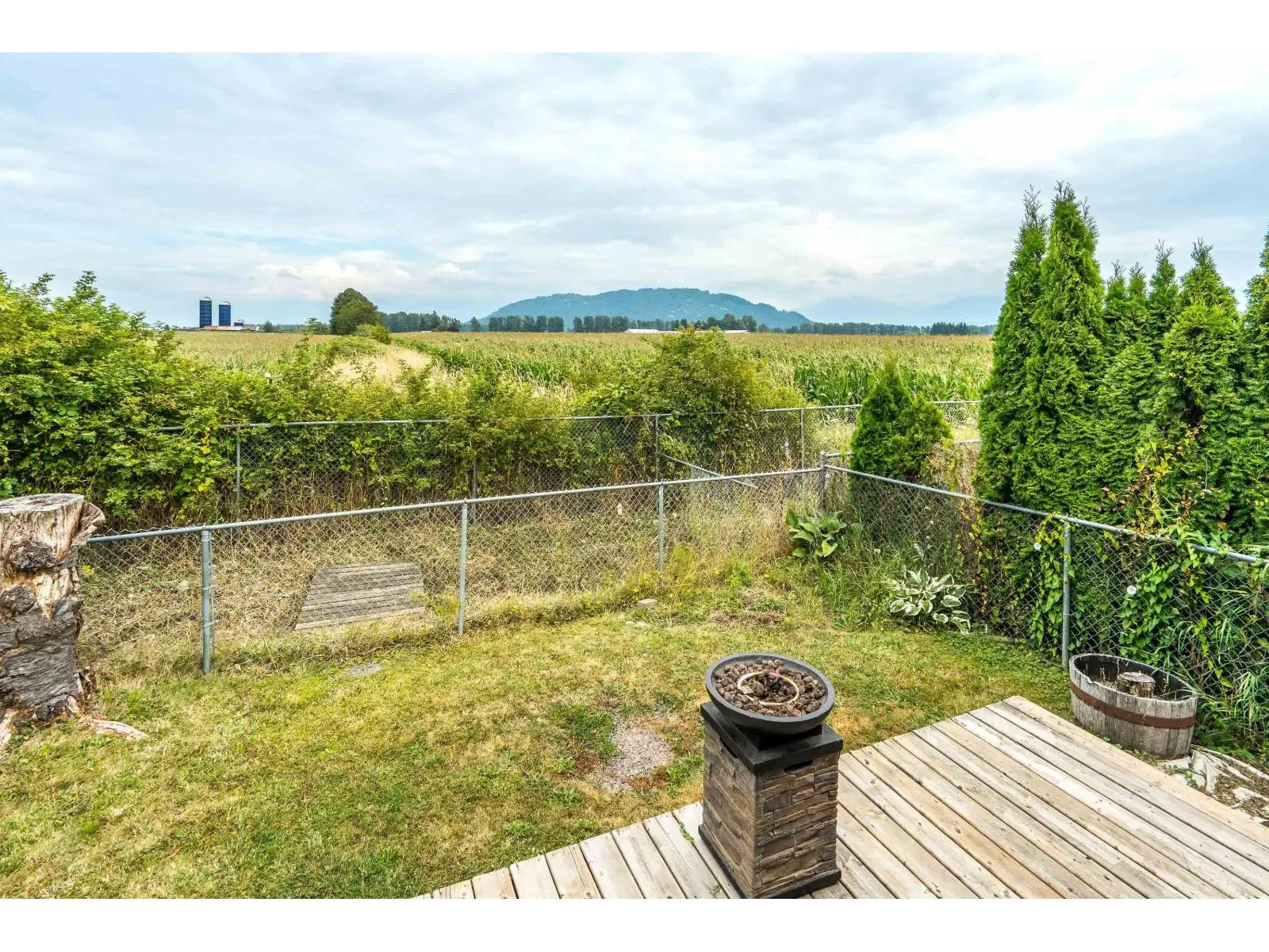 45 41168 LOUGHEED HIGHWAY